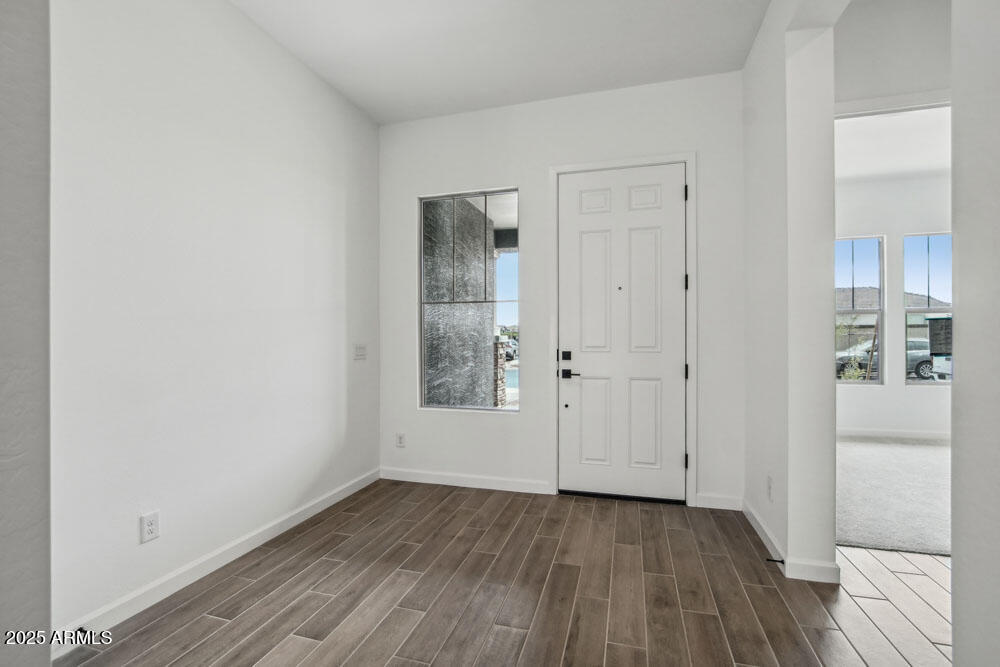11432 E UTOPIA Avenue