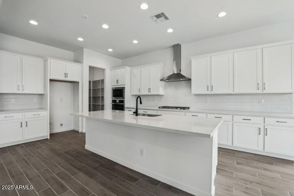 11432 E UTOPIA Avenue