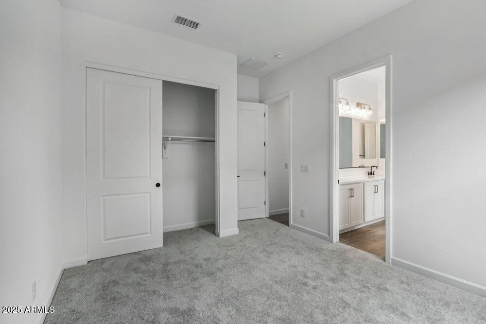 11432 E UTOPIA Avenue
