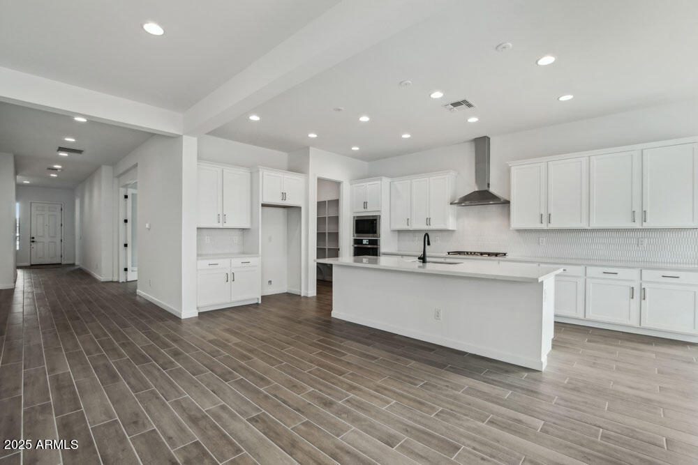 11432 E UTOPIA Avenue