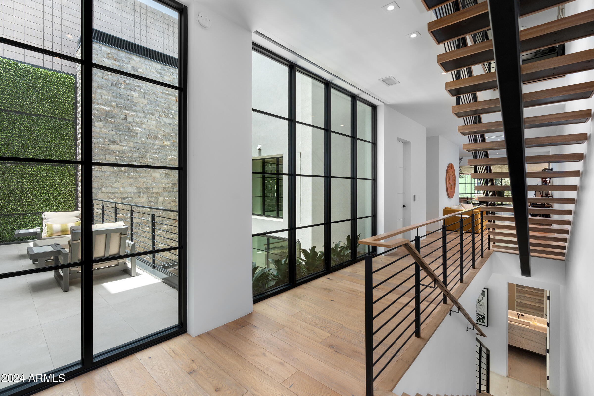 6933 E 1ST Street, B