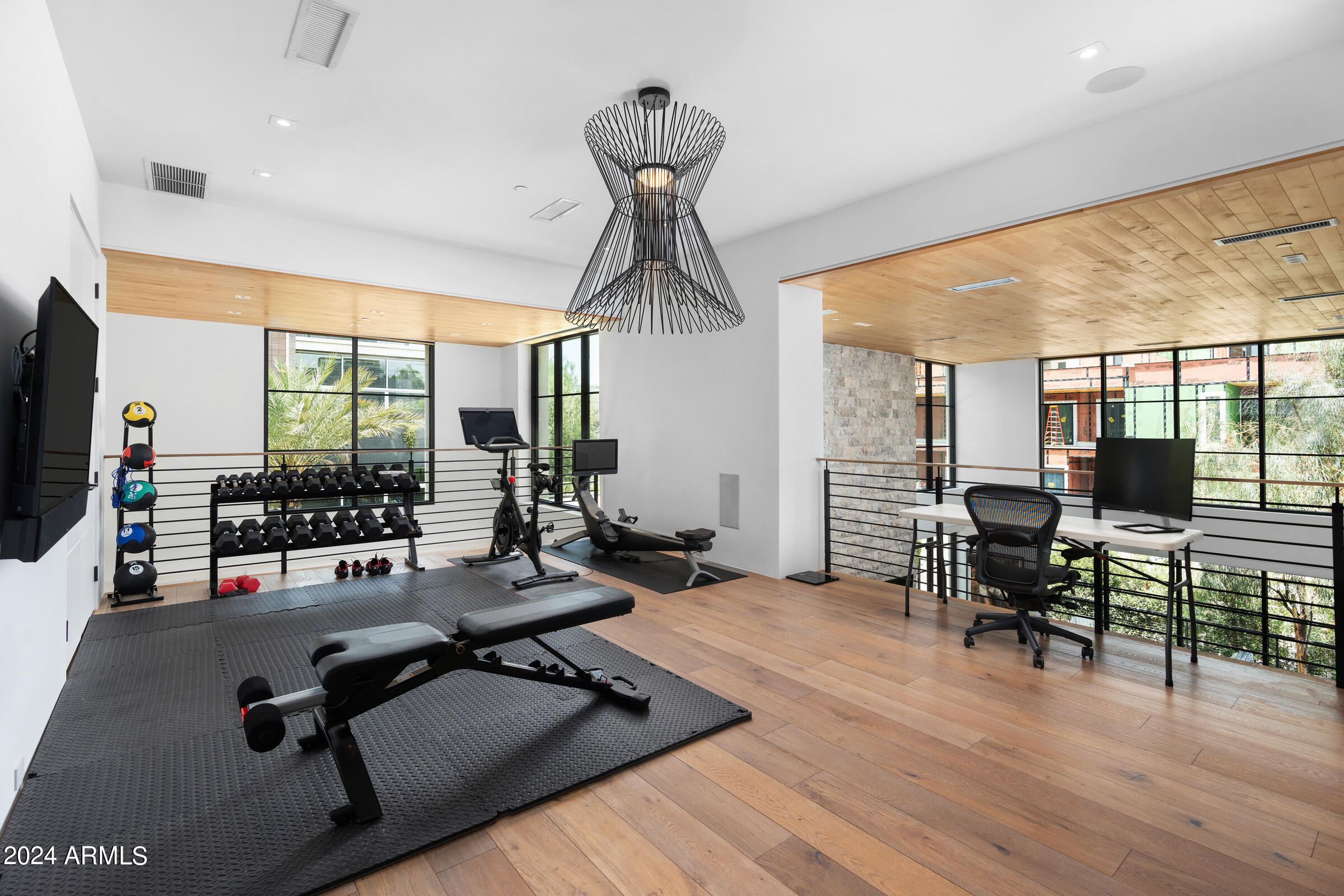 6933 E 1ST Street, B