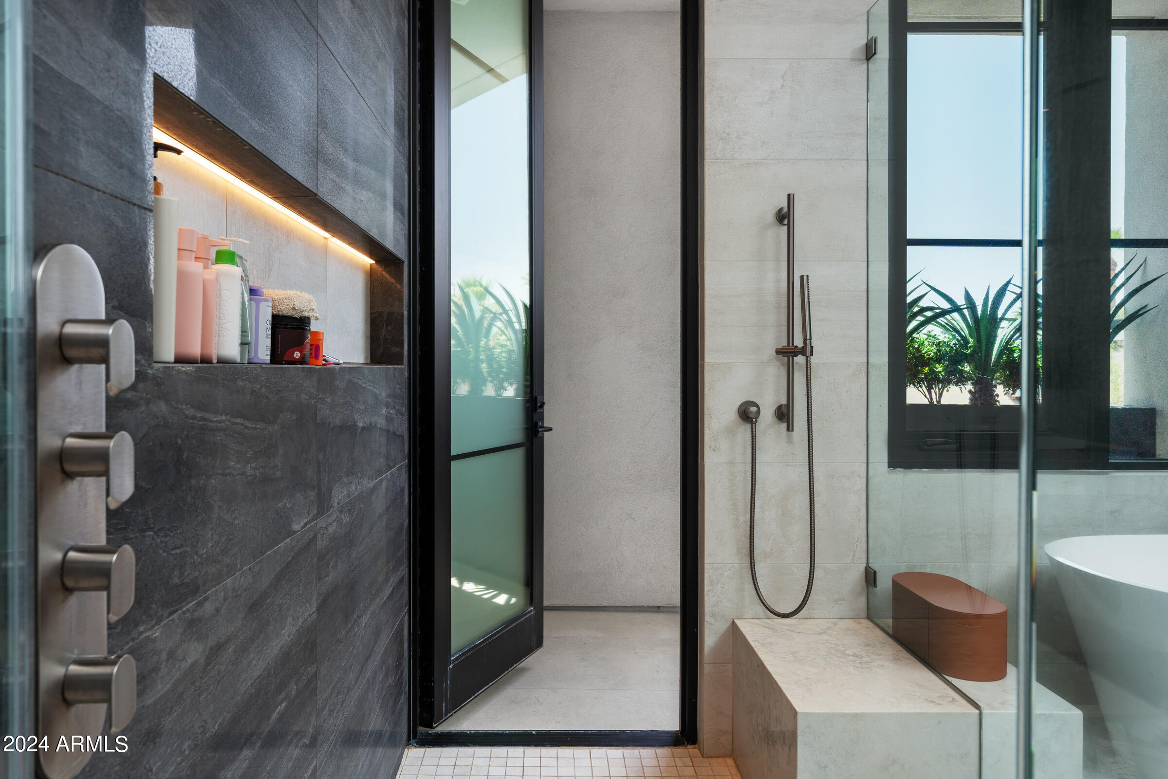 6933 E 1ST Street, B