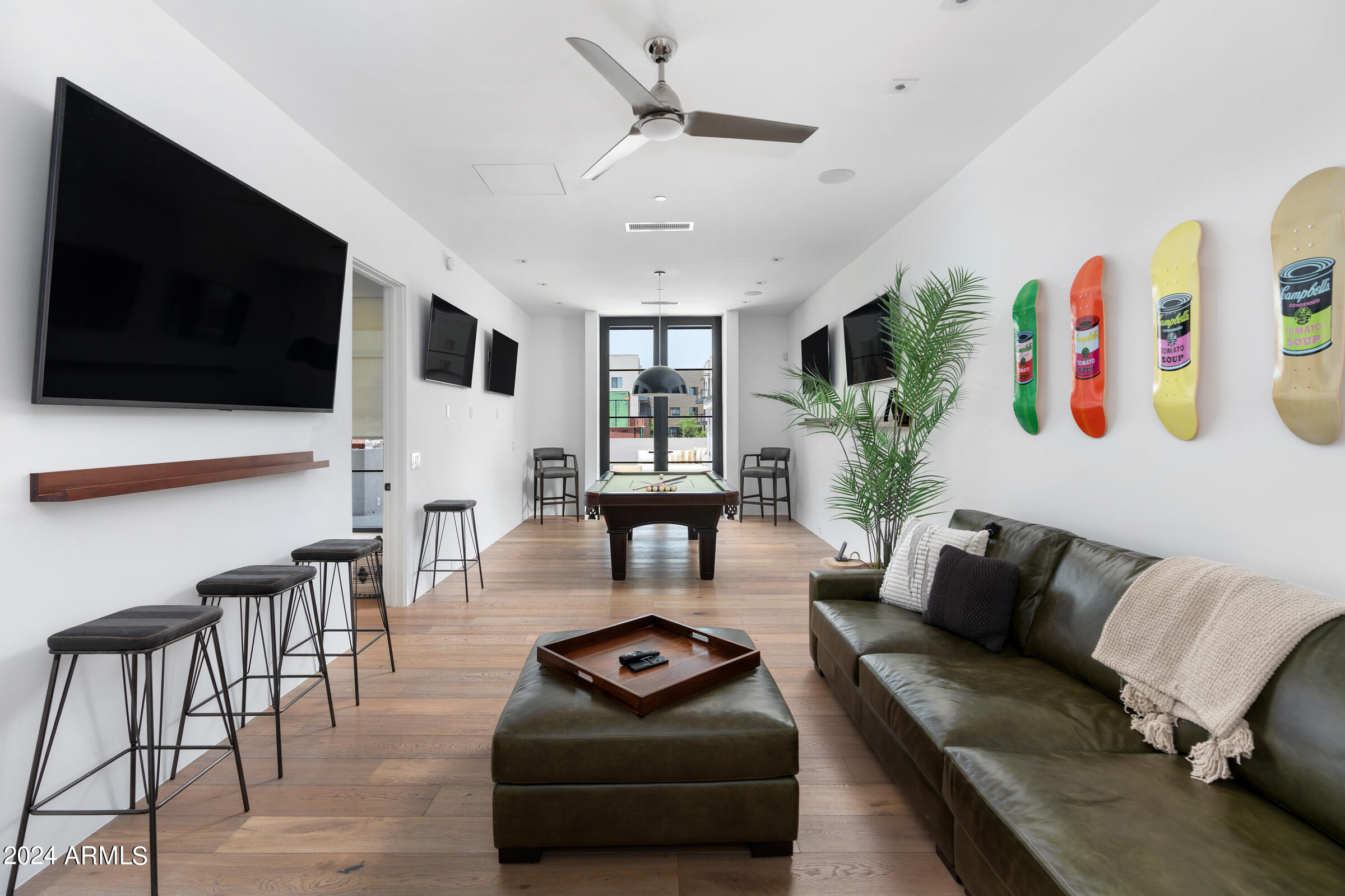 6933 E 1ST Street, B