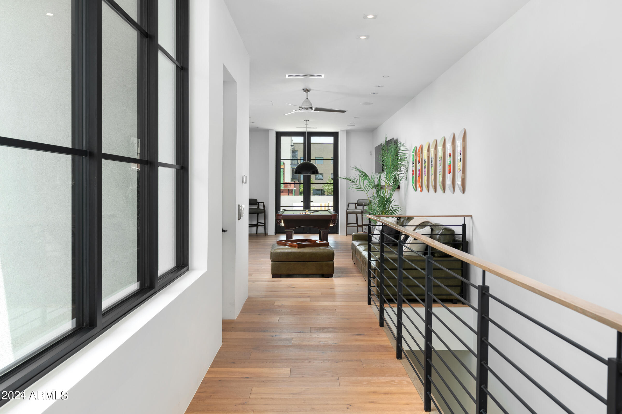 6933 E 1ST Street, B