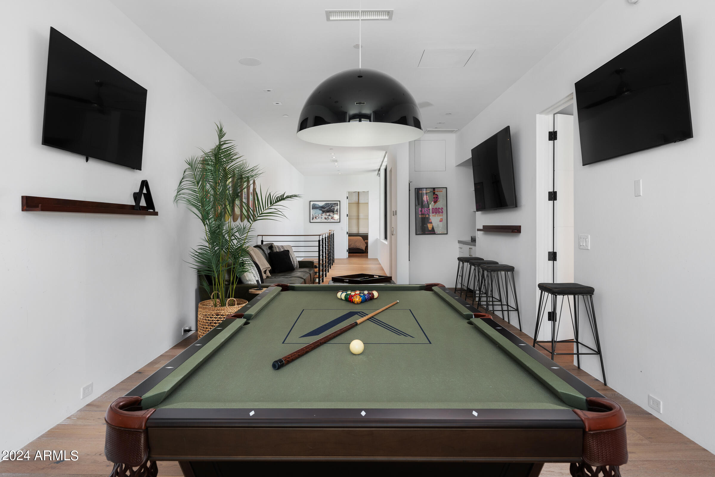 6933 E 1ST Street, B