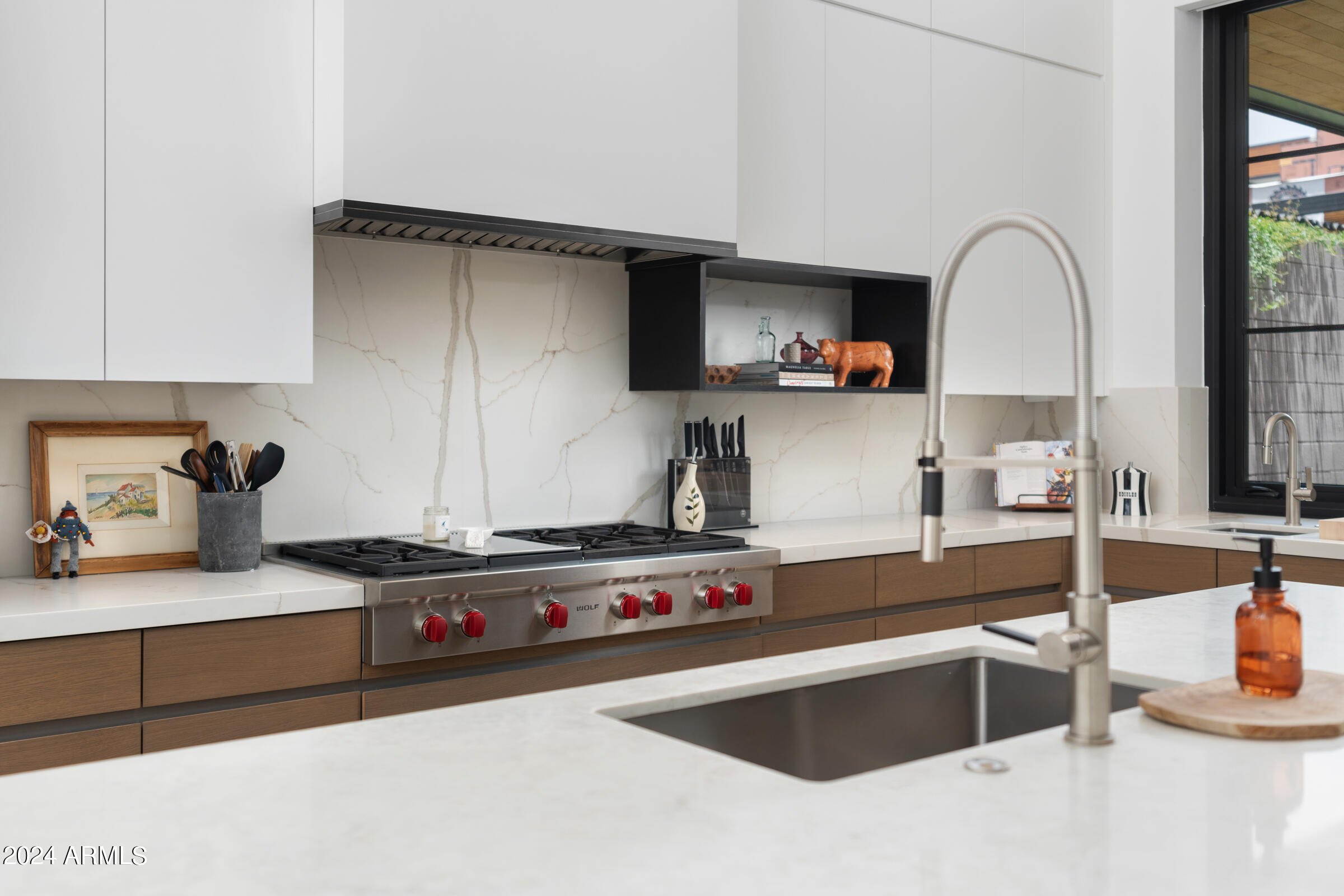 6933 E 1ST Street, B