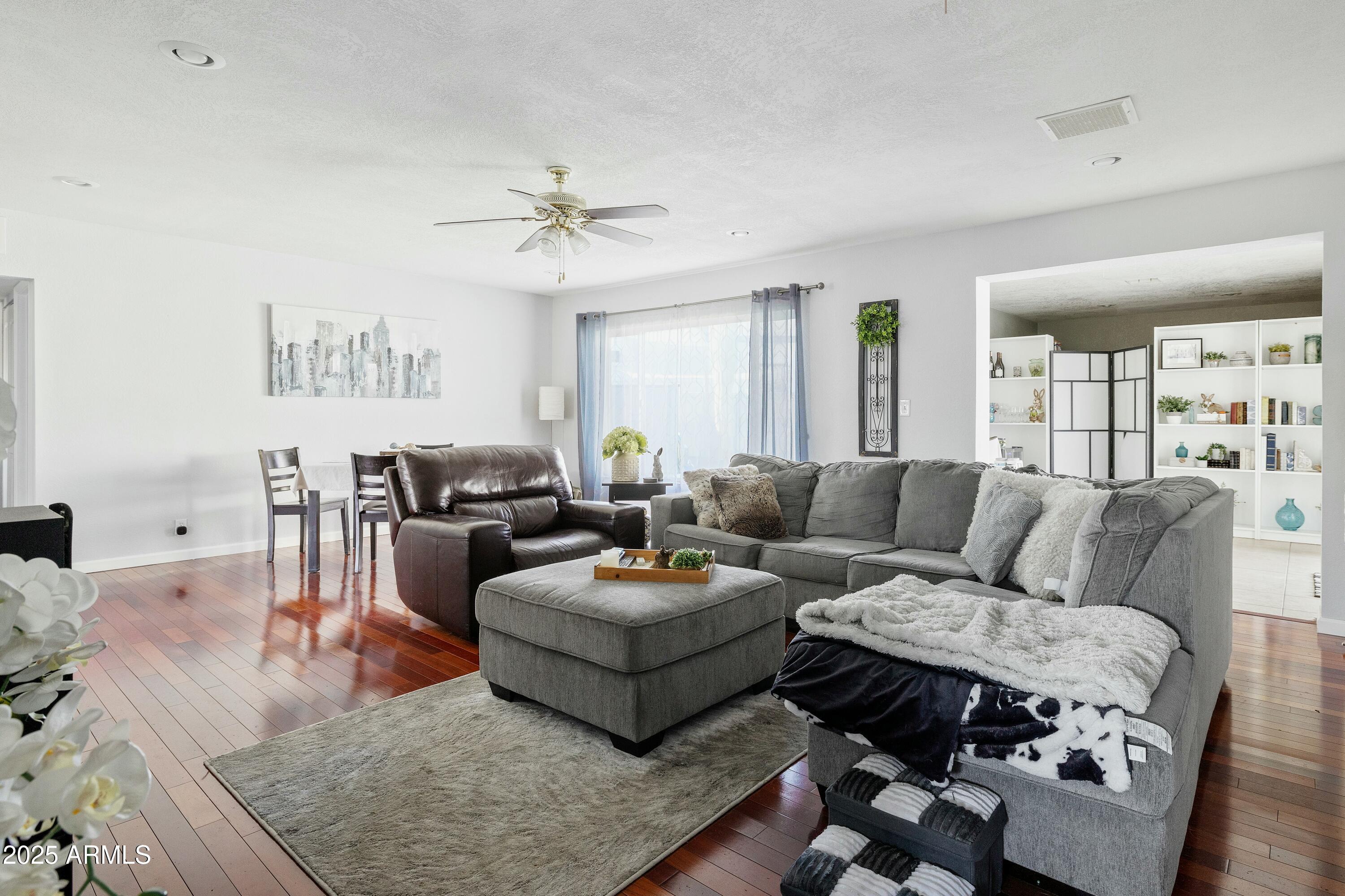 4332 E Calle Redonda Street