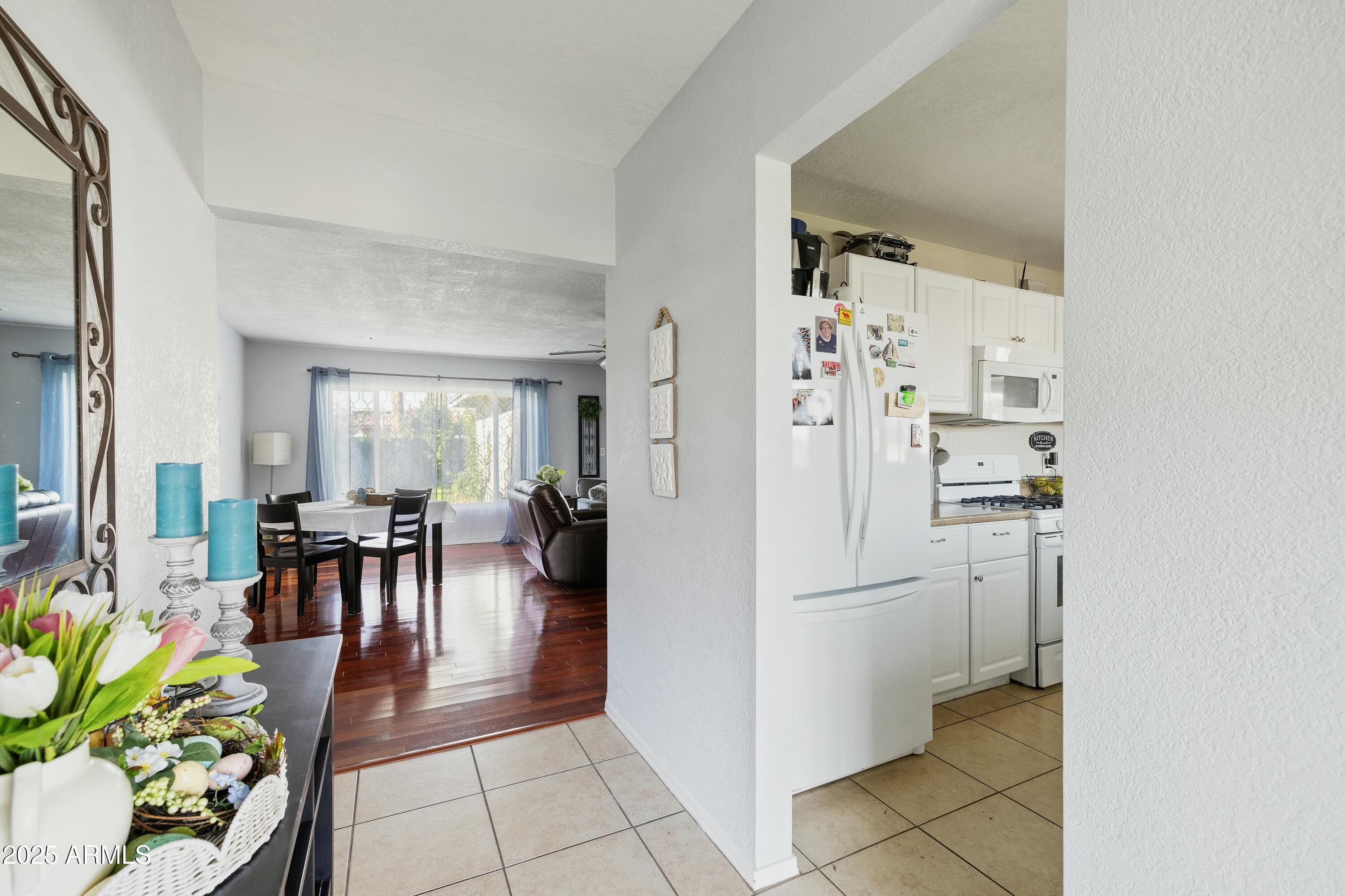 4332 E Calle Redonda Street