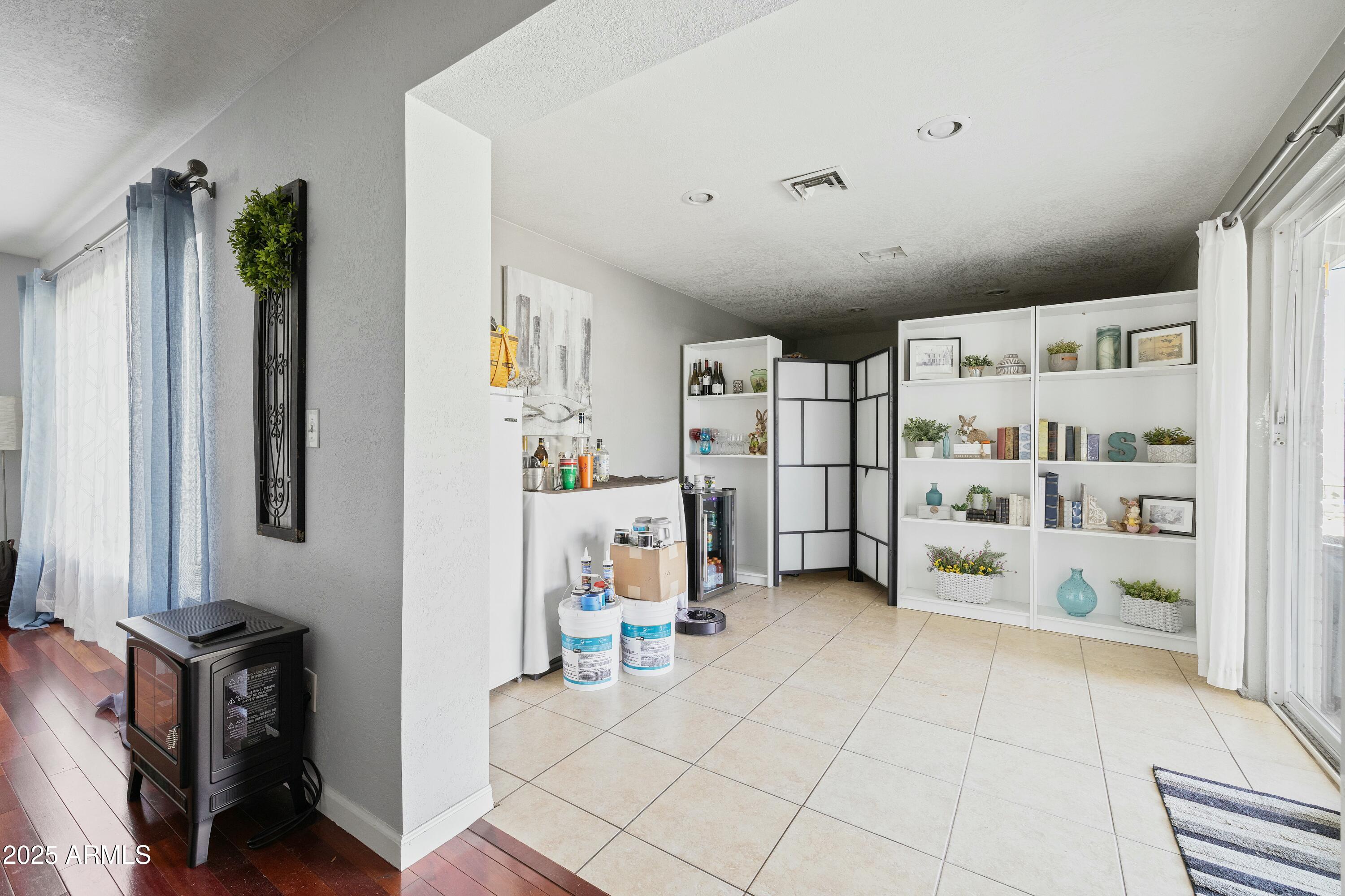 4332 E Calle Redonda Street