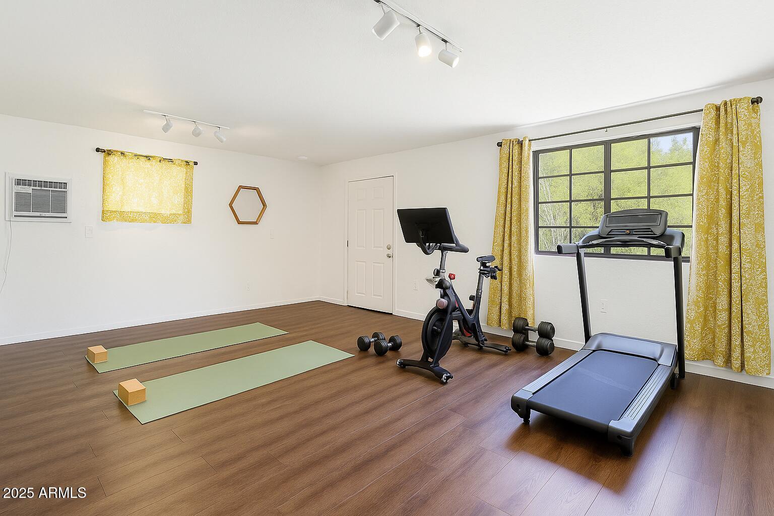 2921 E CHEERY LYNN Road