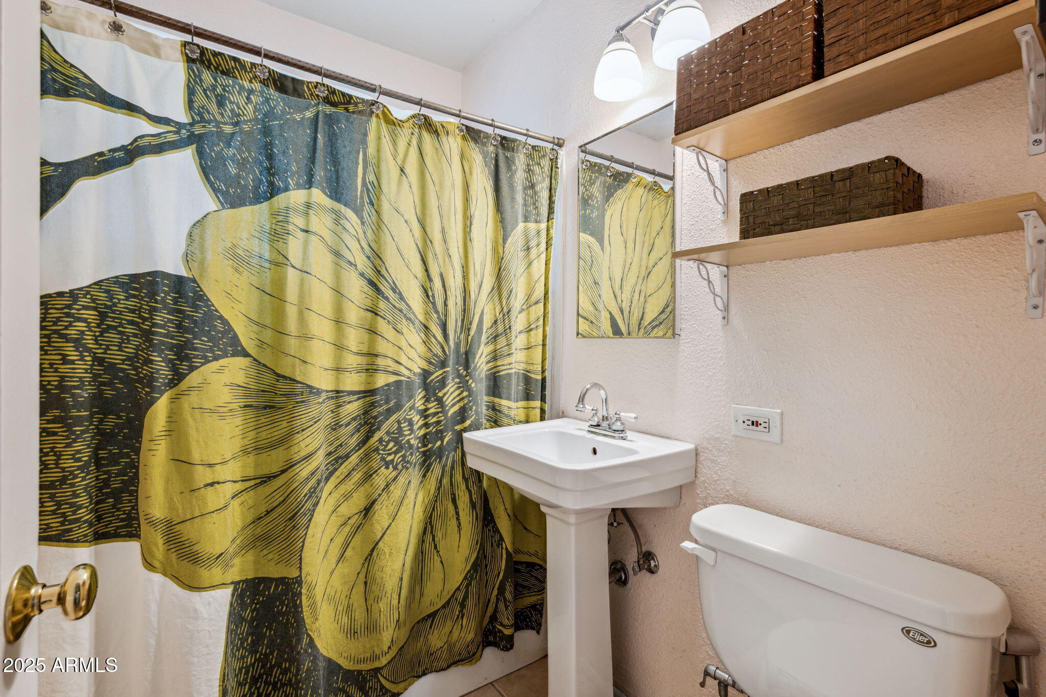 2921 E CHEERY LYNN Road