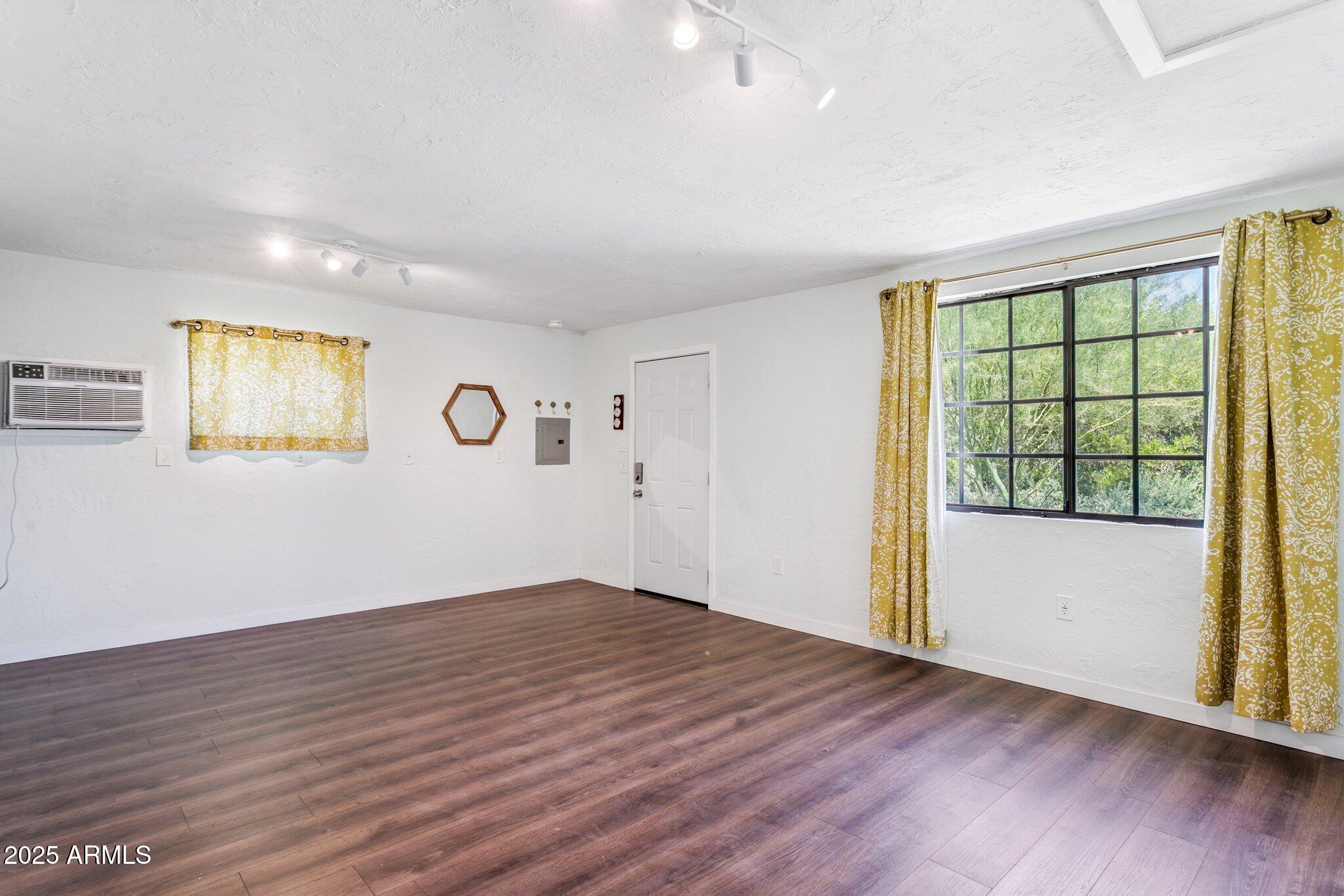 2921 E CHEERY LYNN Road