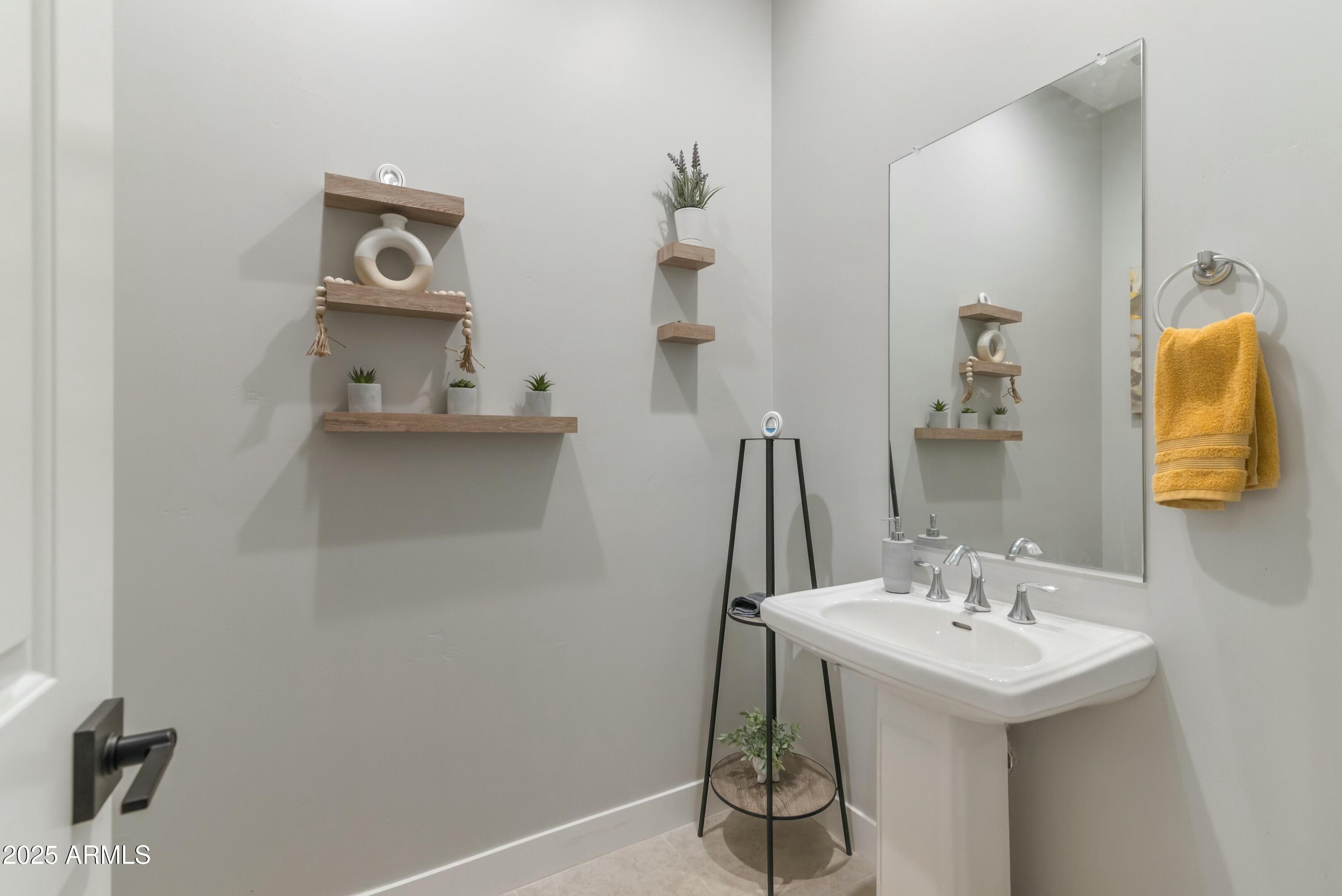 23145 E VIA LAS BRISAS