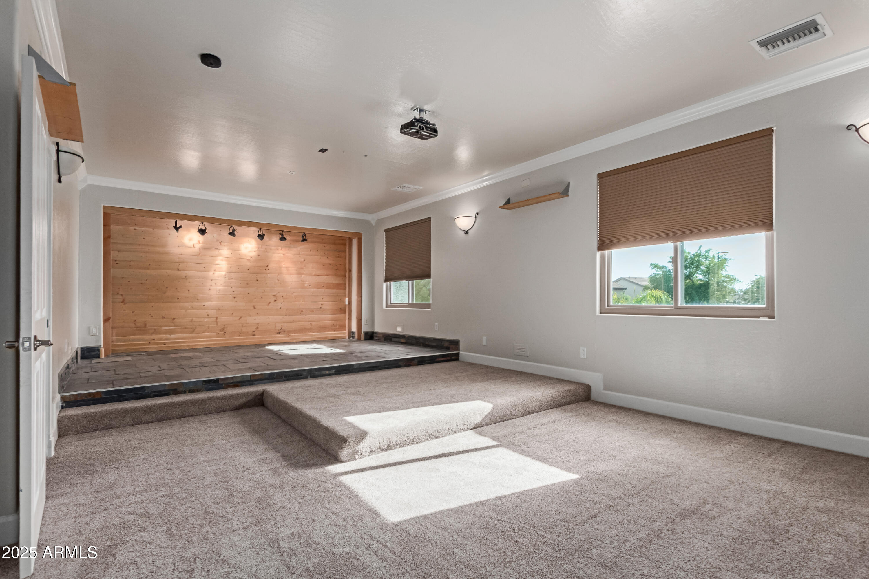 5752 S CROSSBOW Place