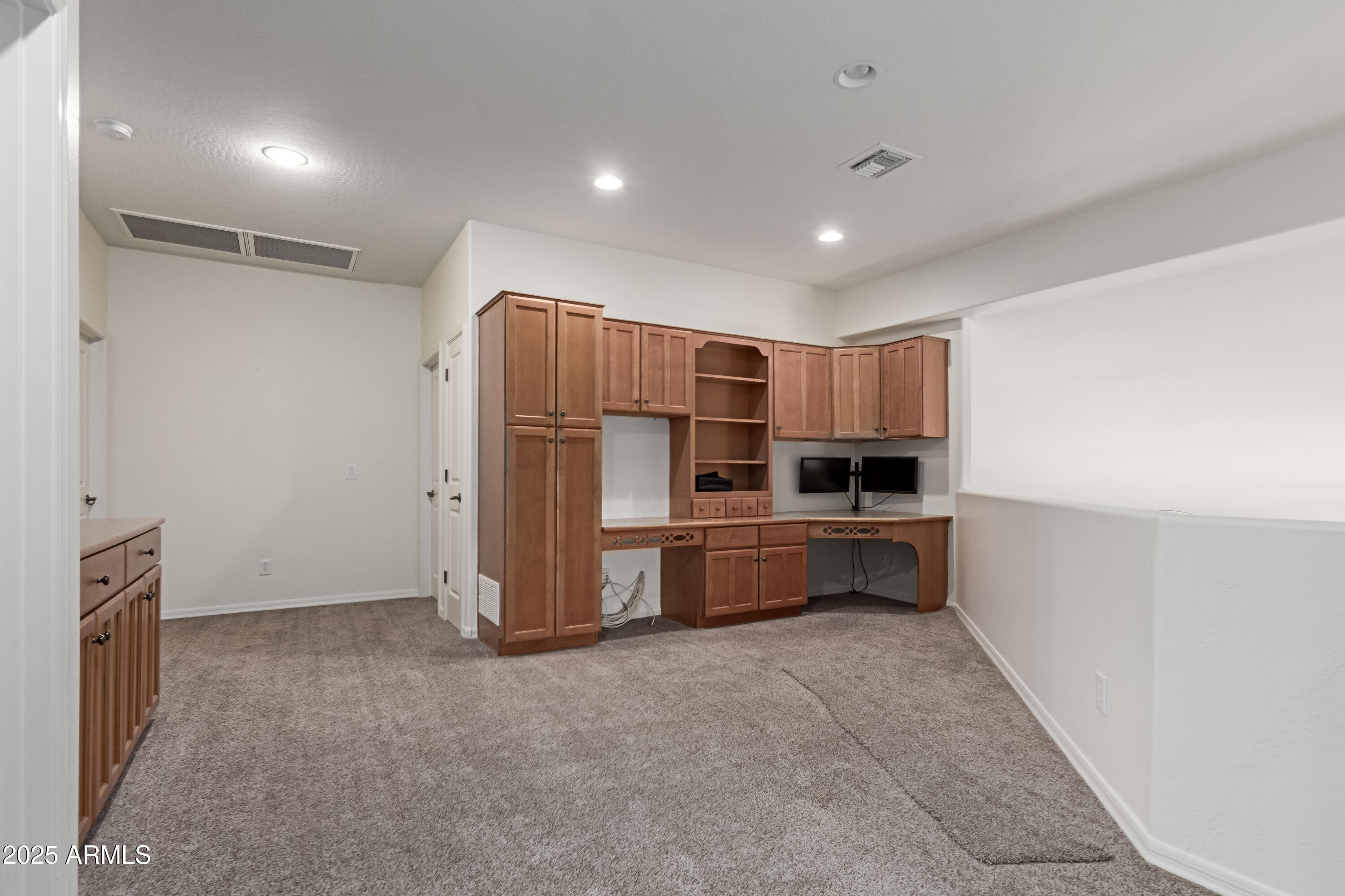 5752 S CROSSBOW Place