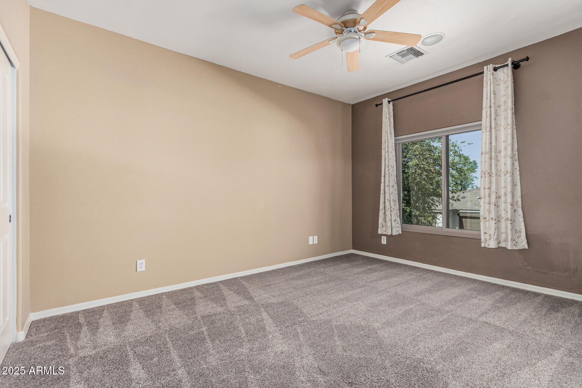 5752 S CROSSBOW Place