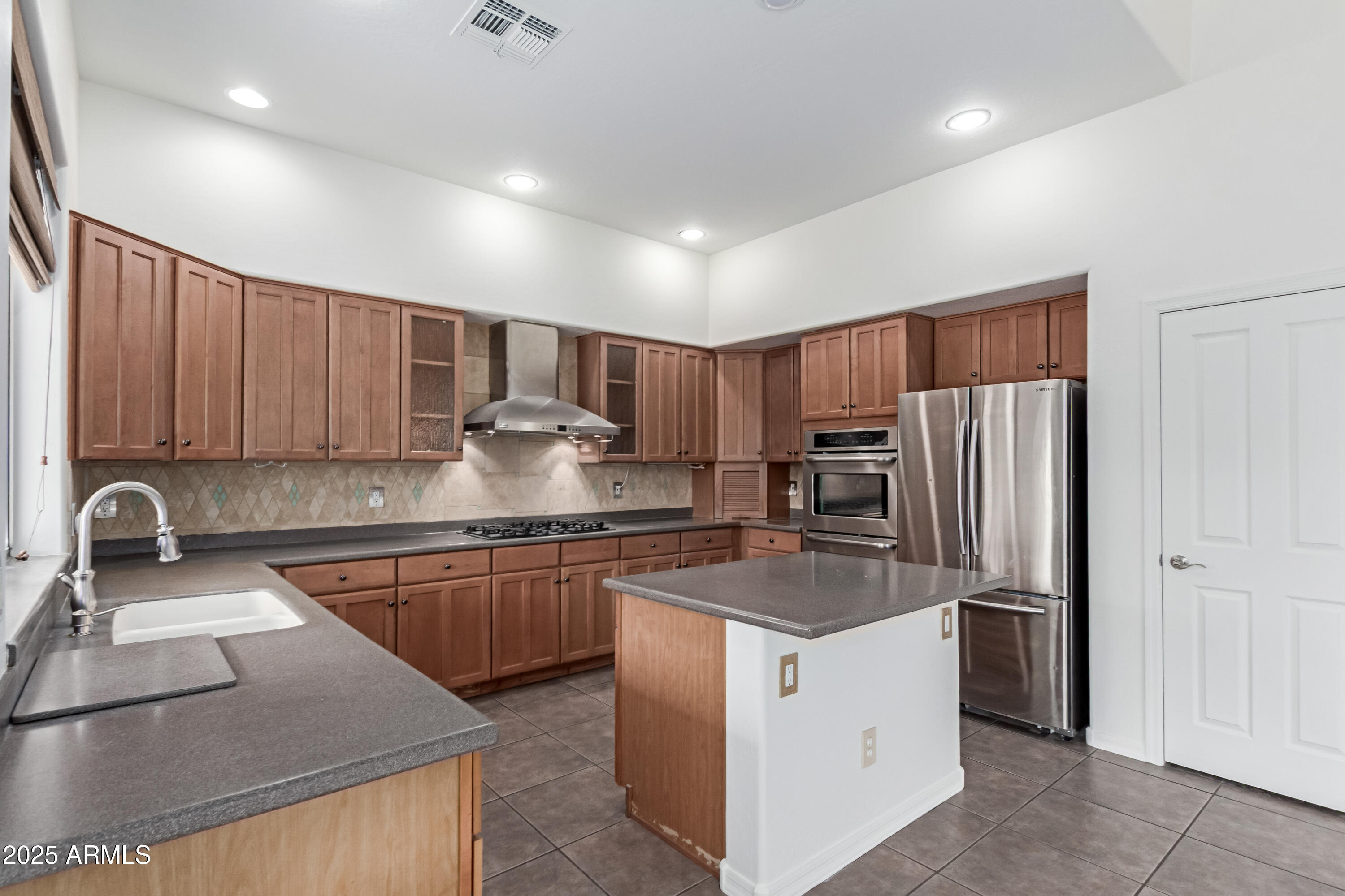 5752 S CROSSBOW Place