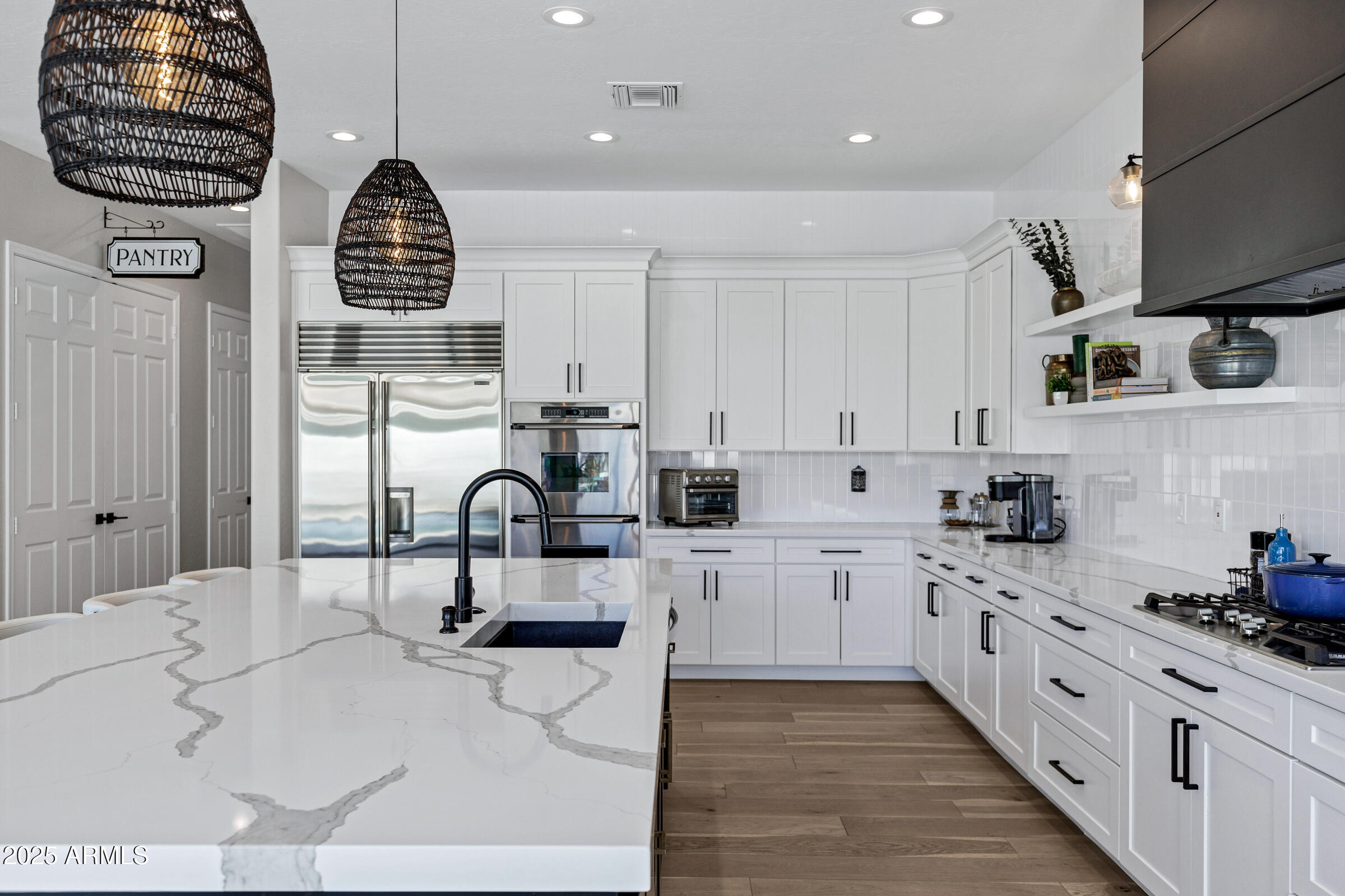 1782 W LYNX Way