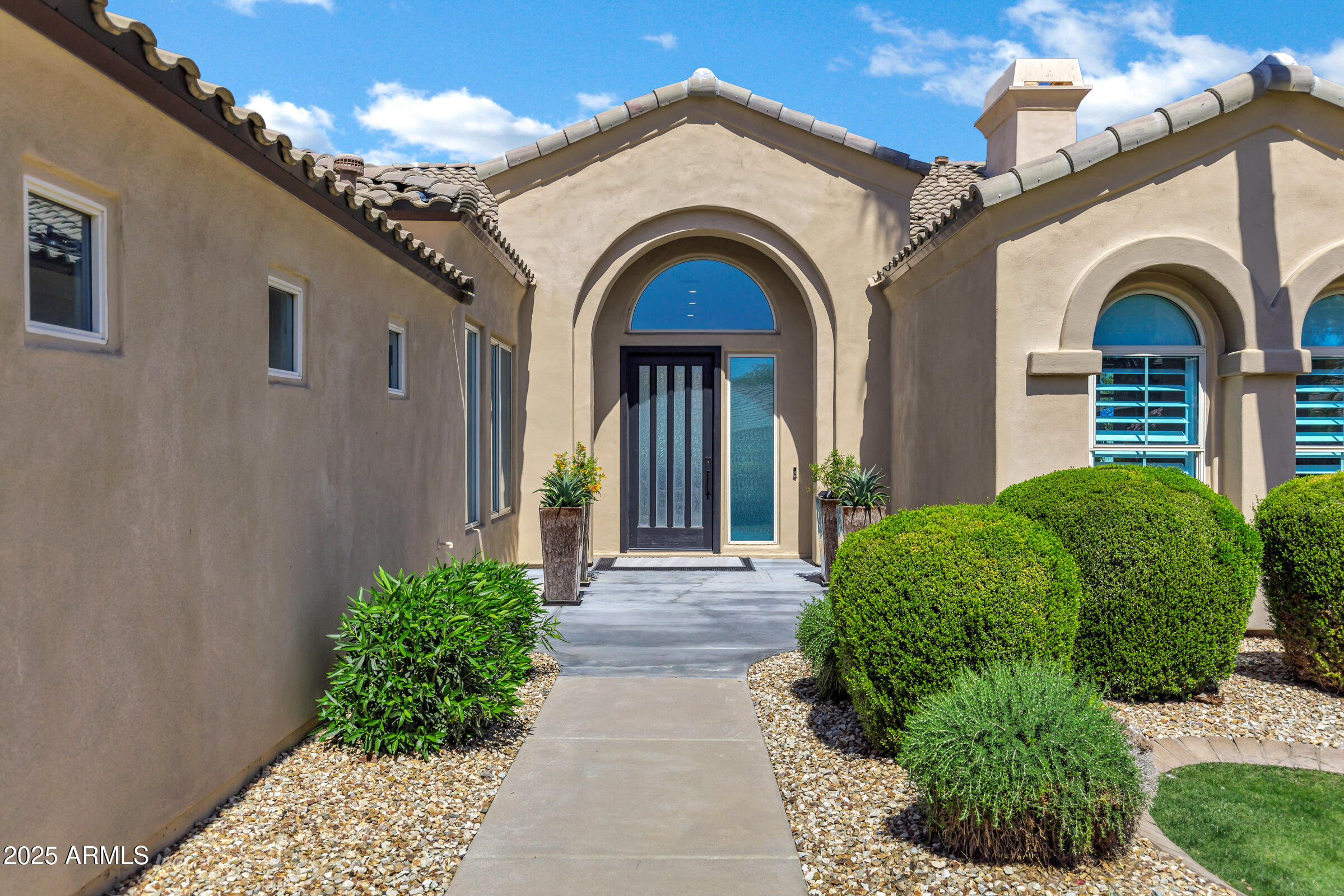 1782 W LYNX Way