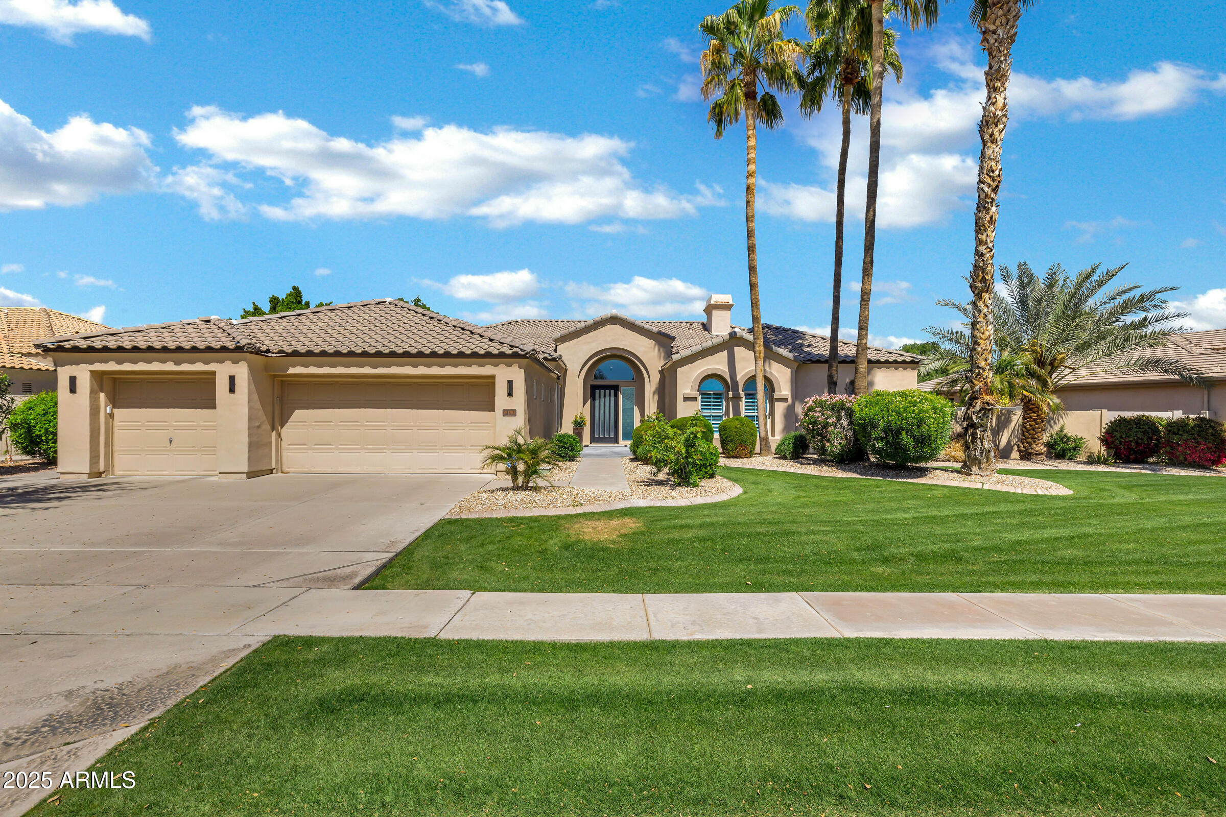 1782 W LYNX Way