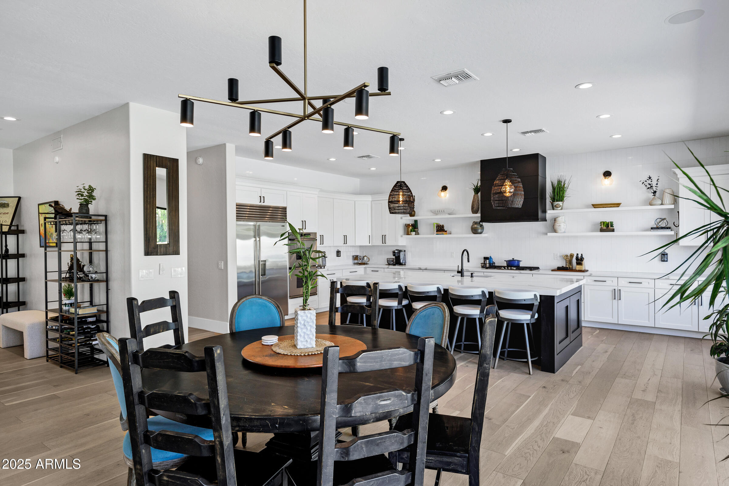 1782 W LYNX Way