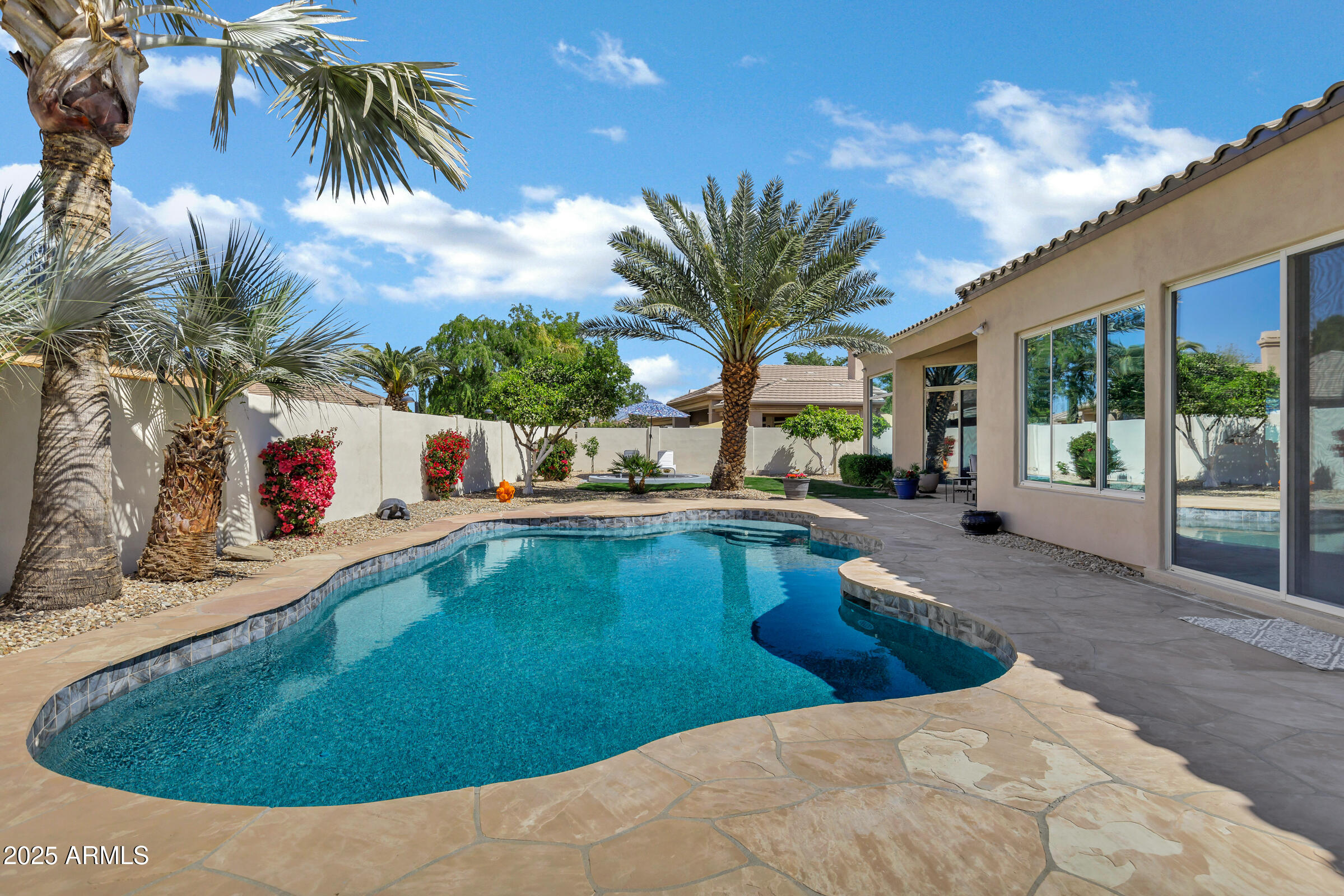 1782 W LYNX Way