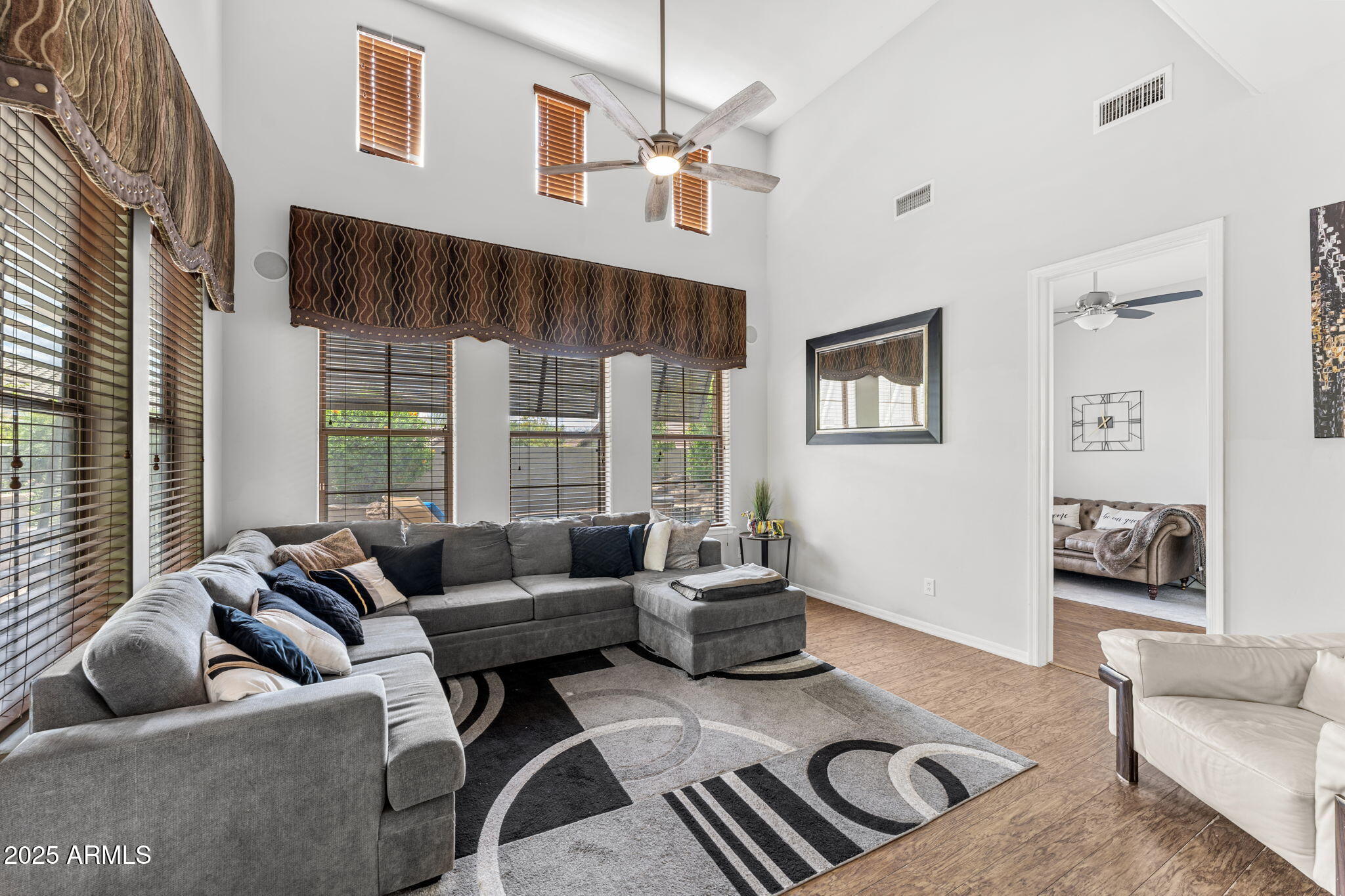 9285 E Canyon View