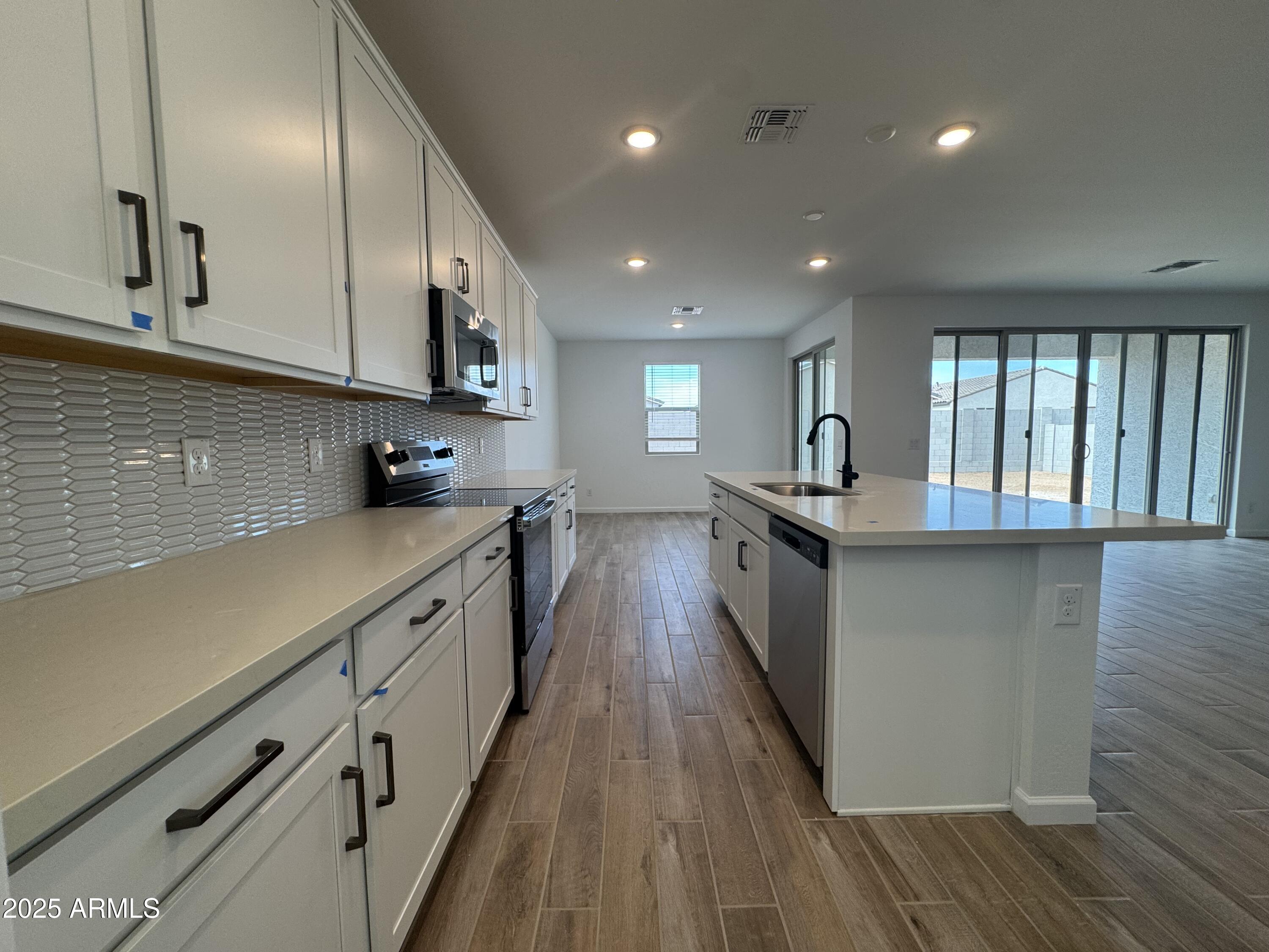 15786 W CHERYL Drive