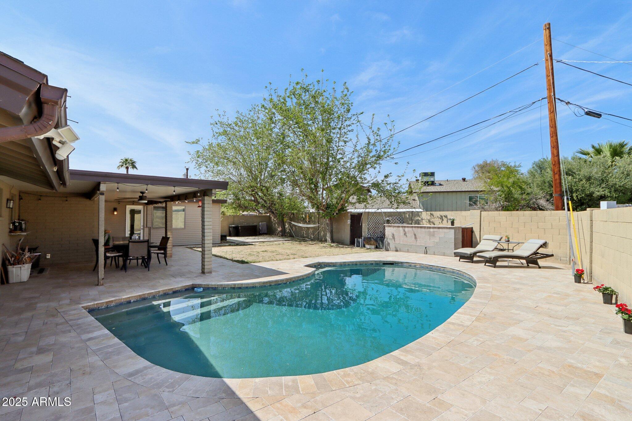 3830 E DESERT COVE Avenue