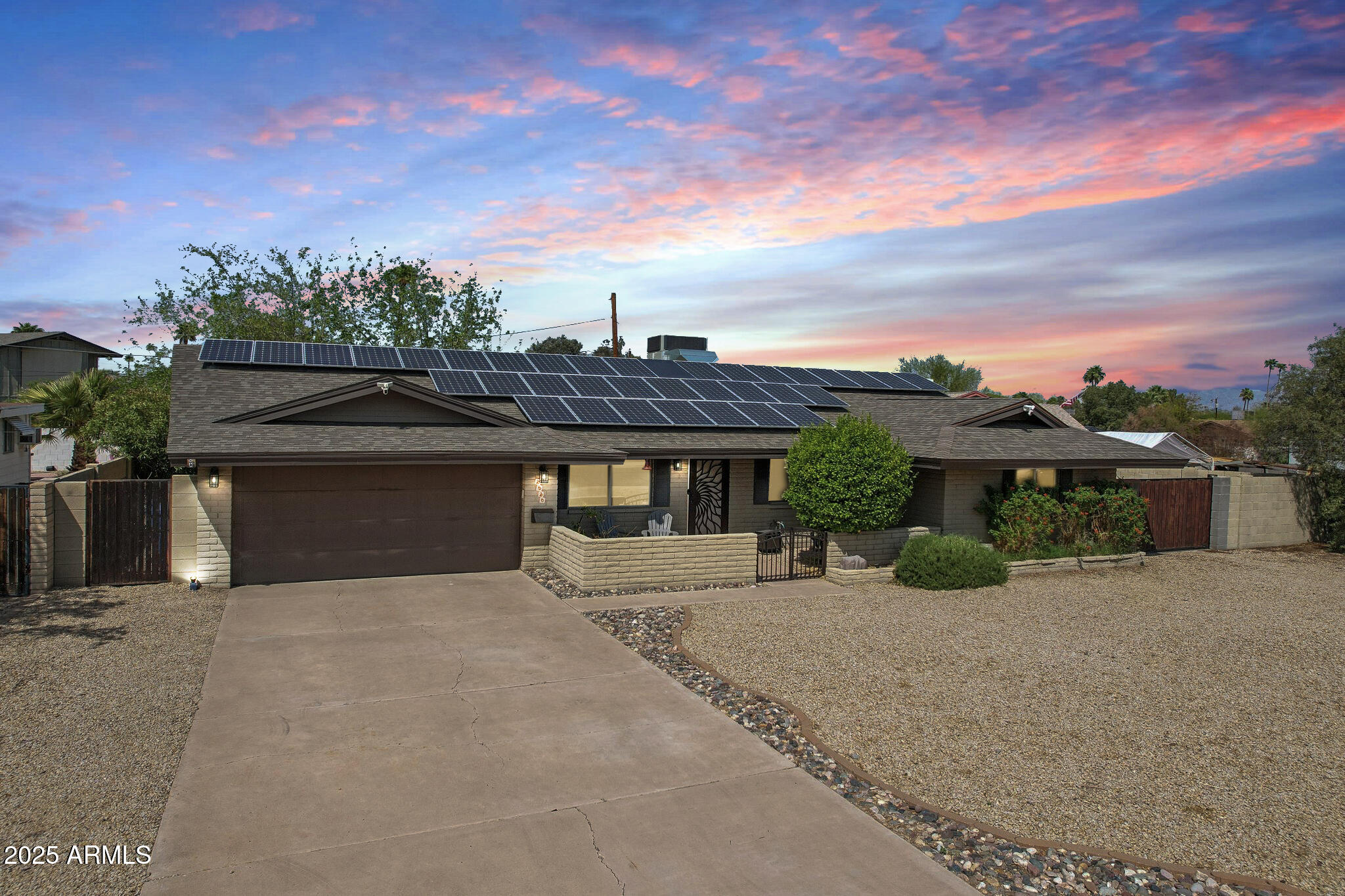 3830 E DESERT COVE Avenue