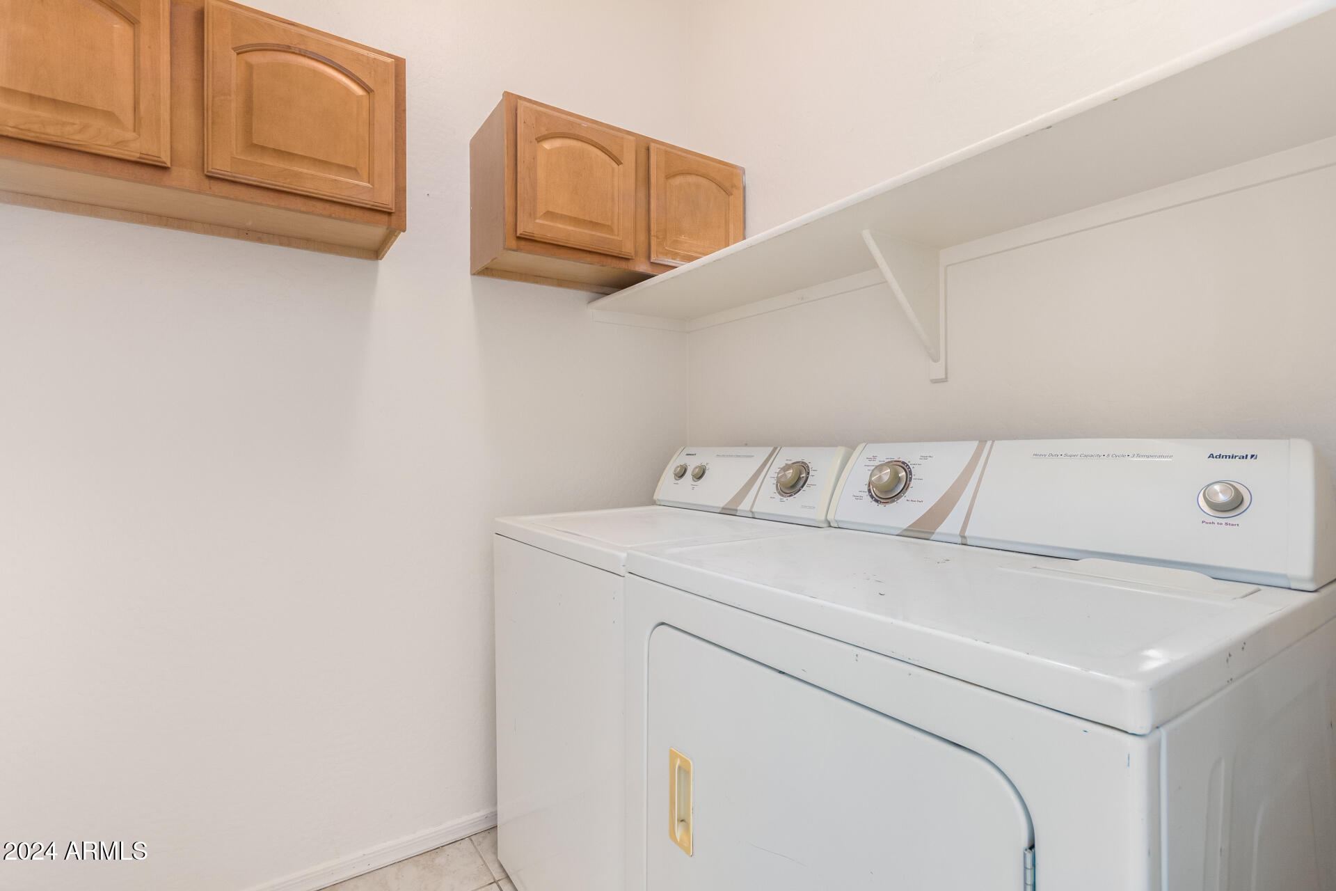 1684 E SILVER REEF Drive