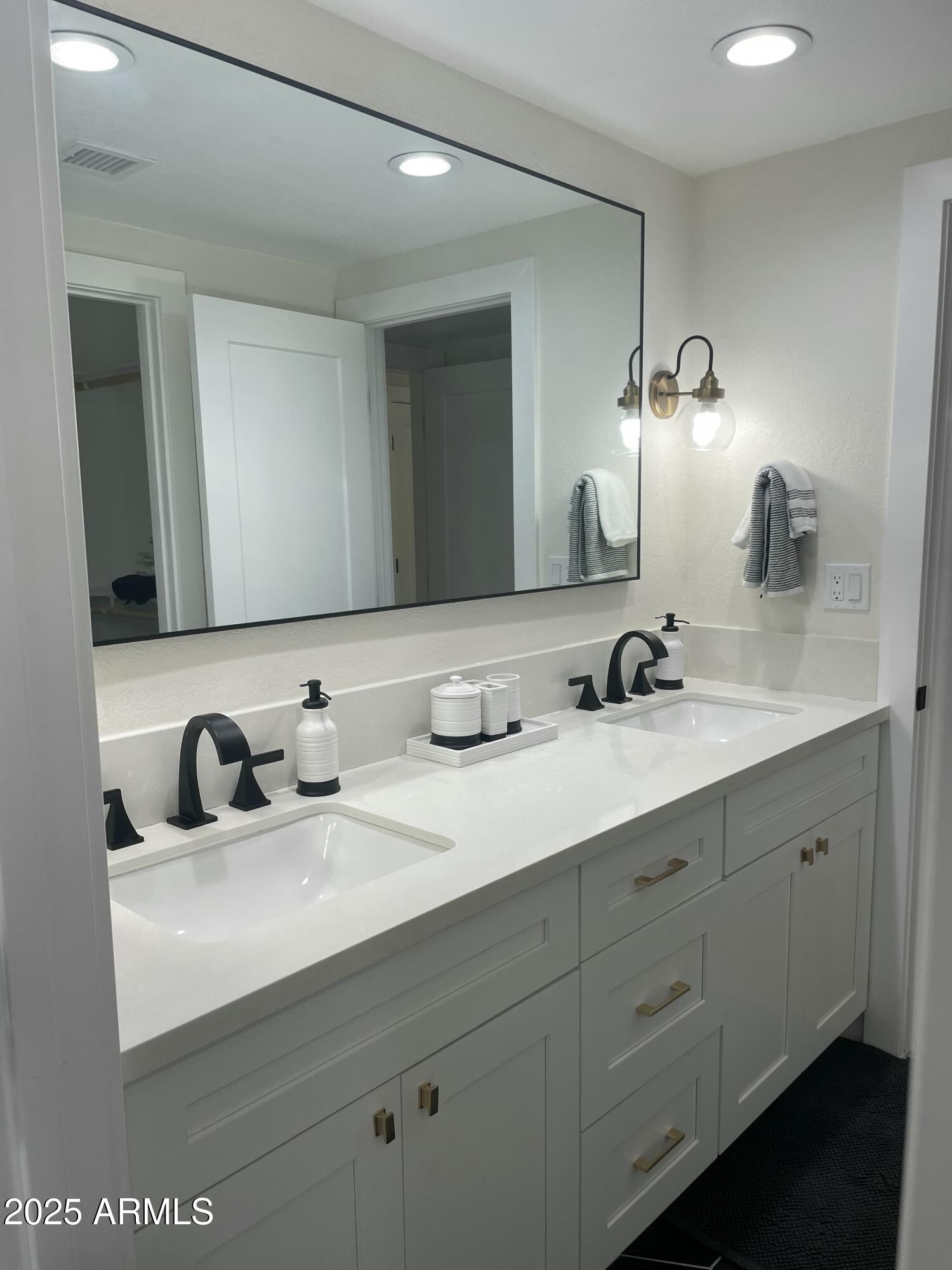 4525 N 66TH Street, 78