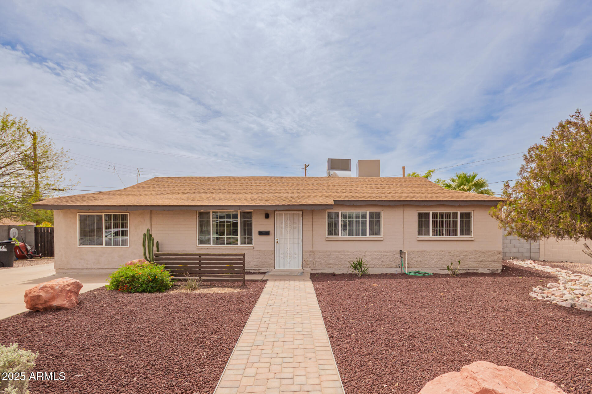 7417 E KIMSEY Lane