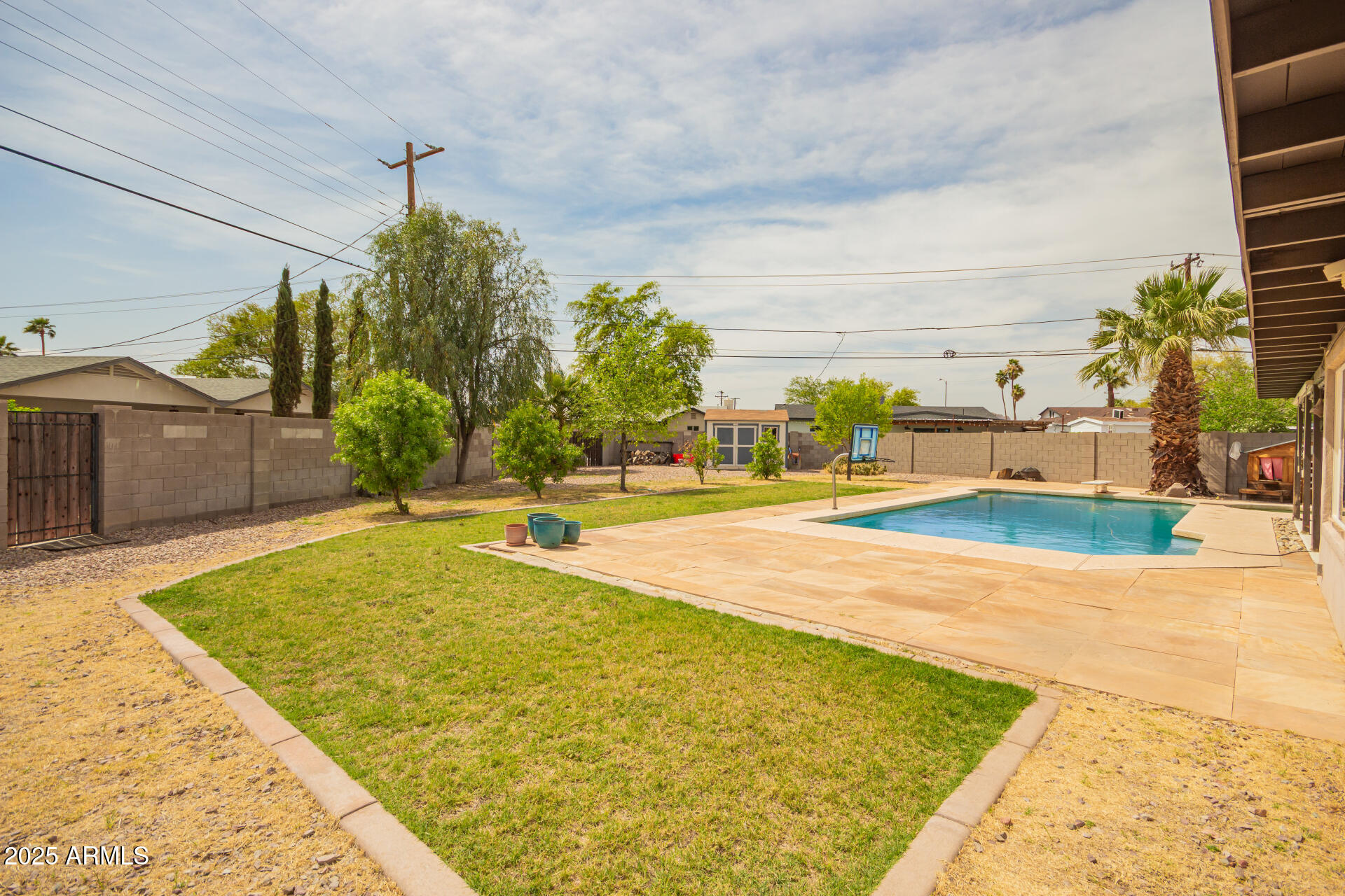 7417 E KIMSEY Lane