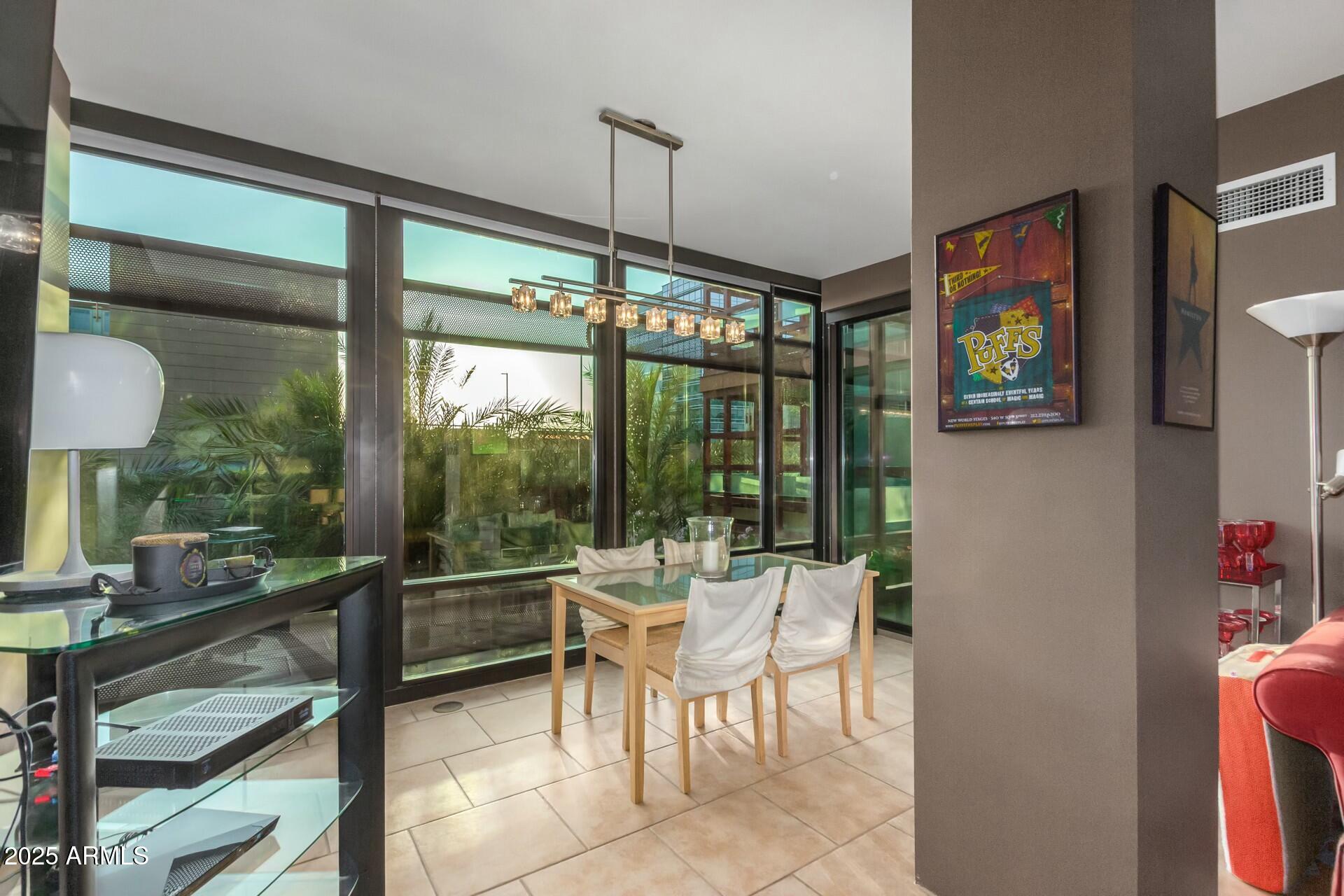 4808 N 24th Street, 527