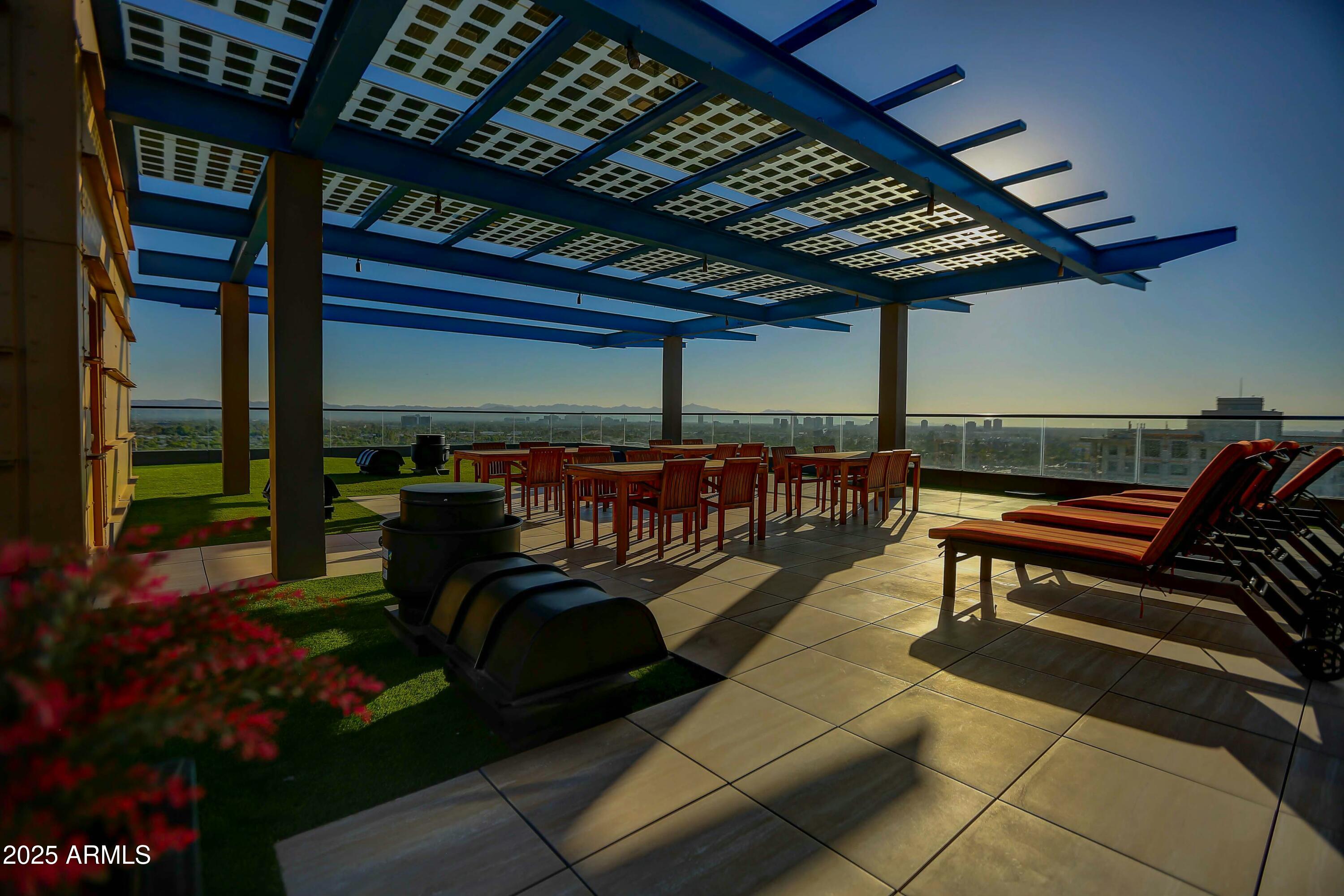 4808 N 24th Street, 527