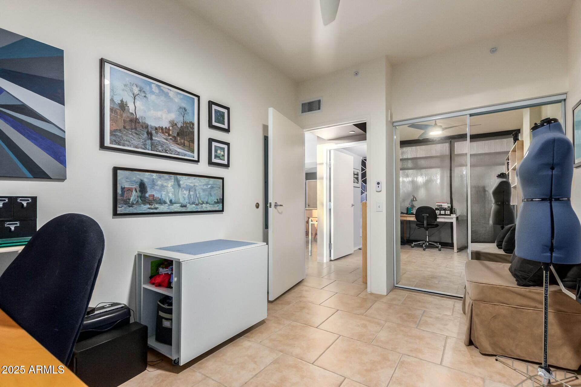 4808 N 24th Street, 527