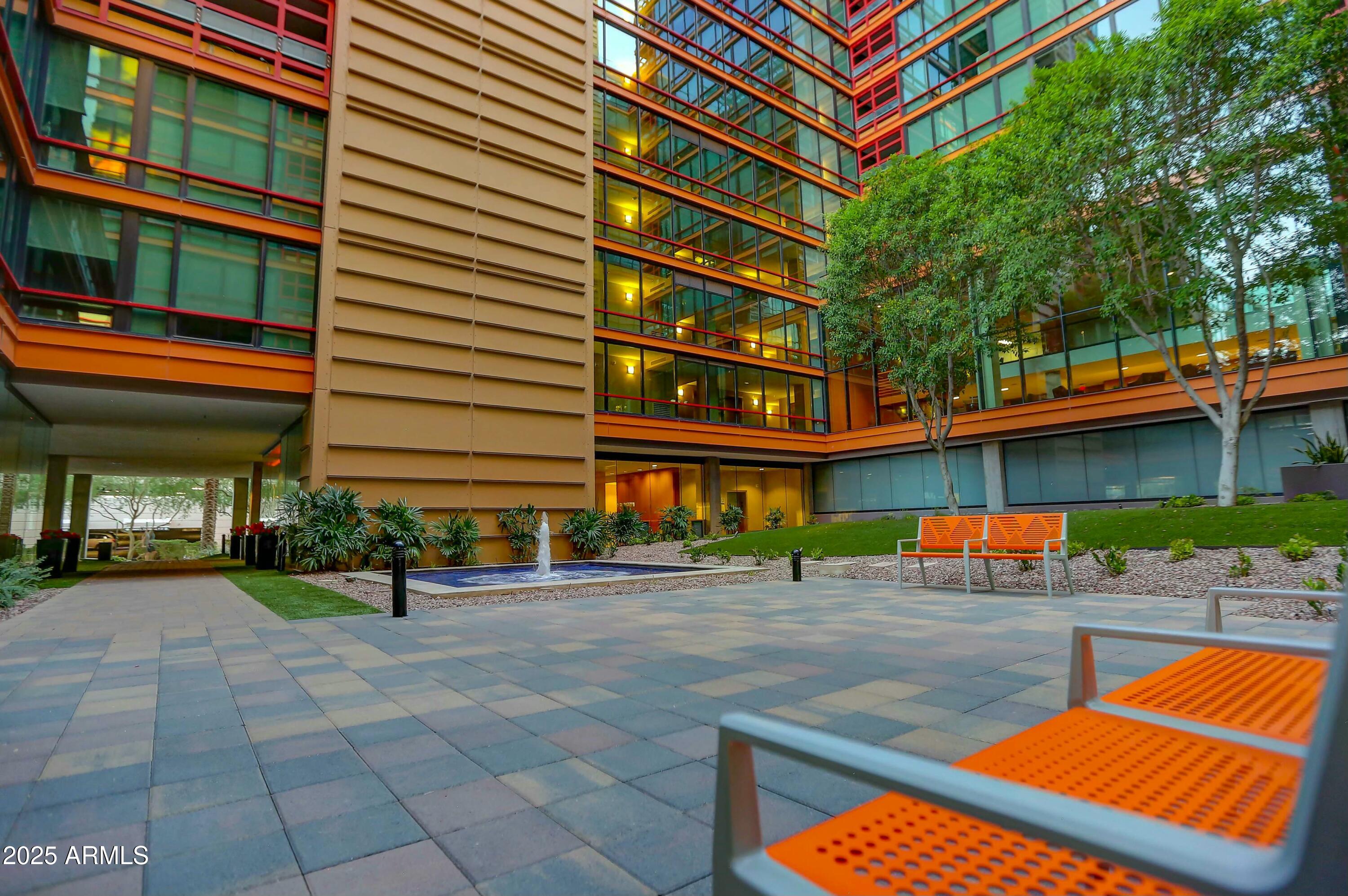 4808 N 24th Street, 527