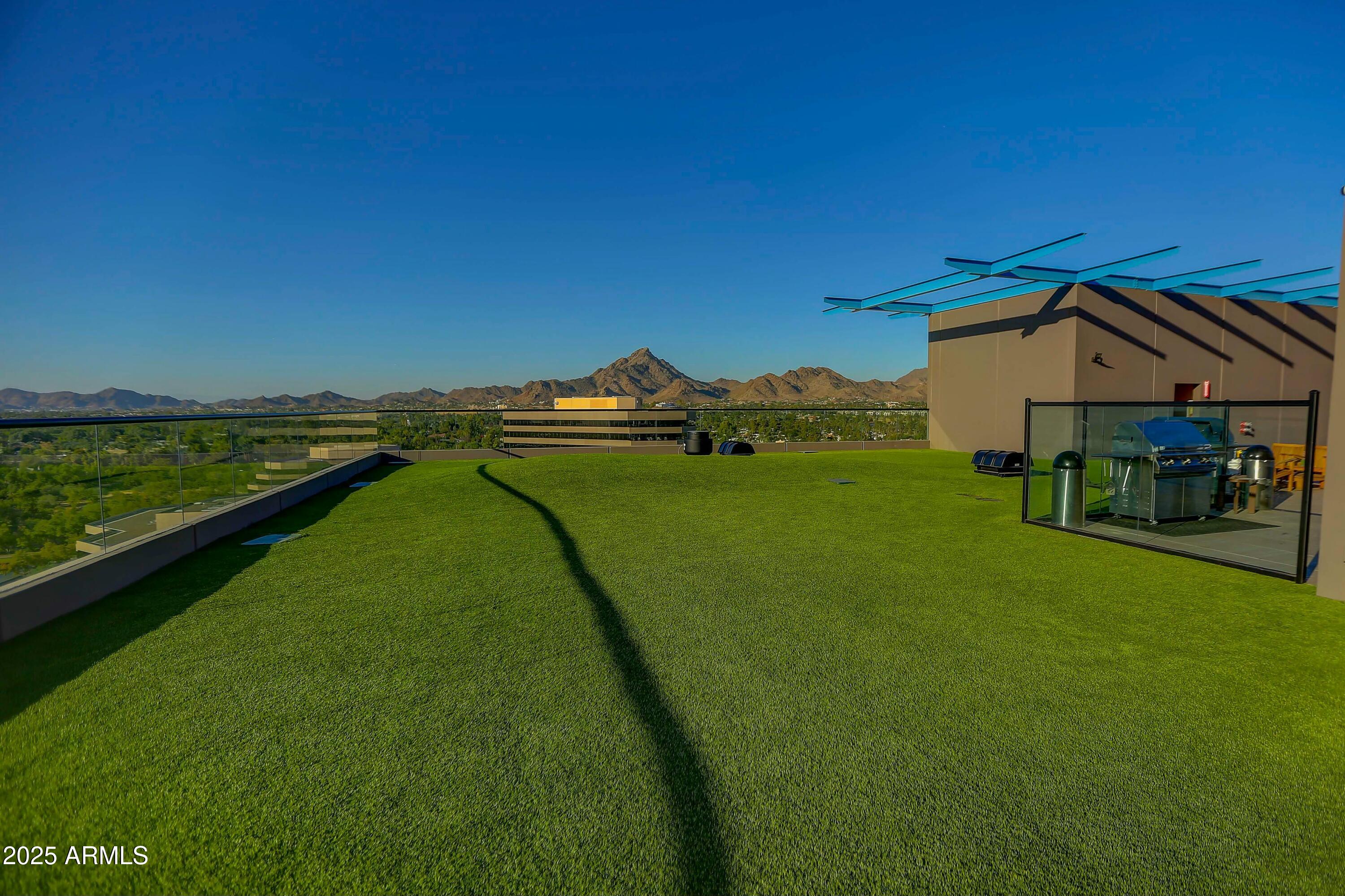 4808 N 24th Street, 527