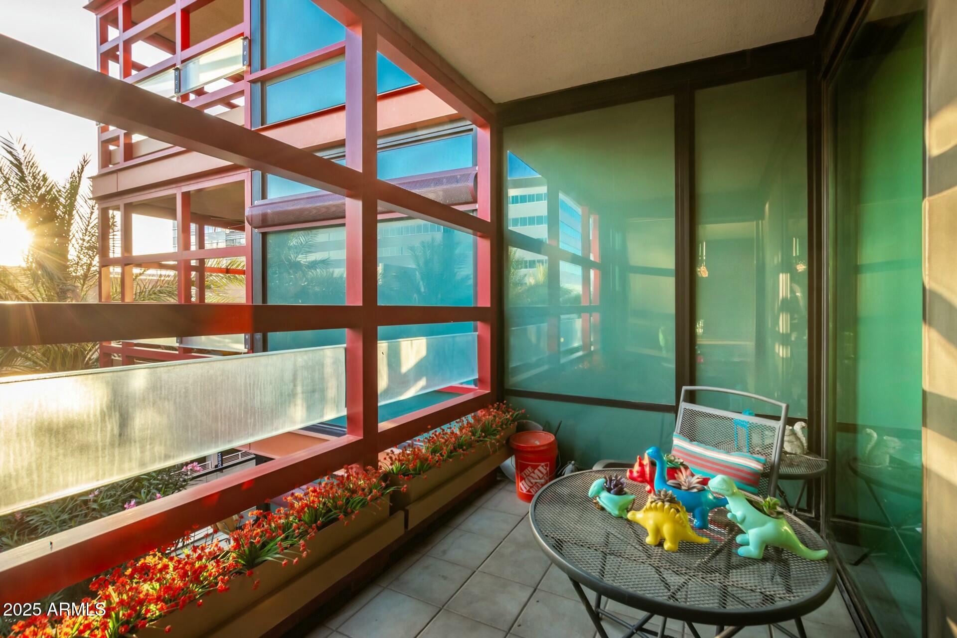 4808 N 24th Street, 527