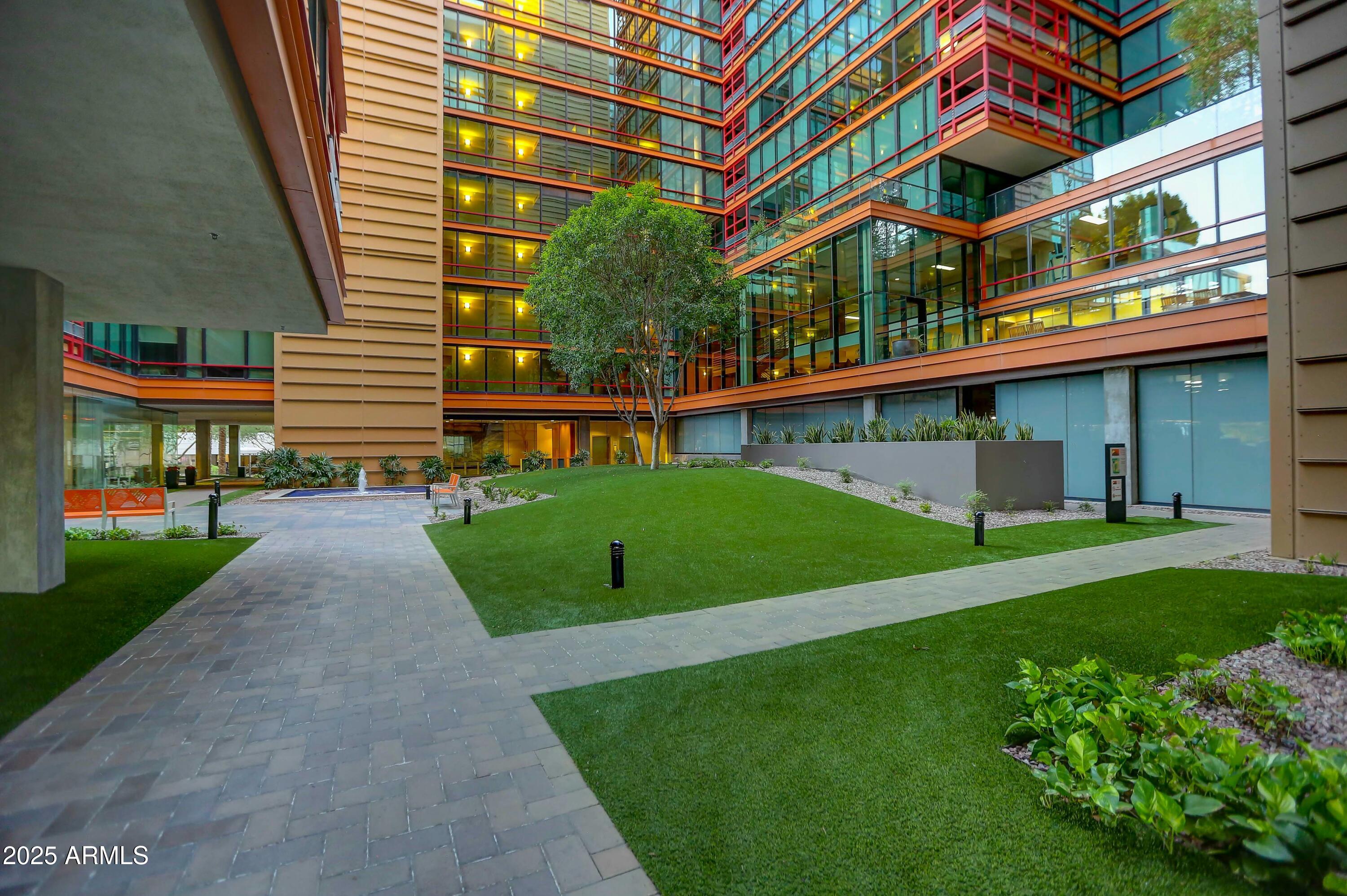 4808 N 24th Street, 527