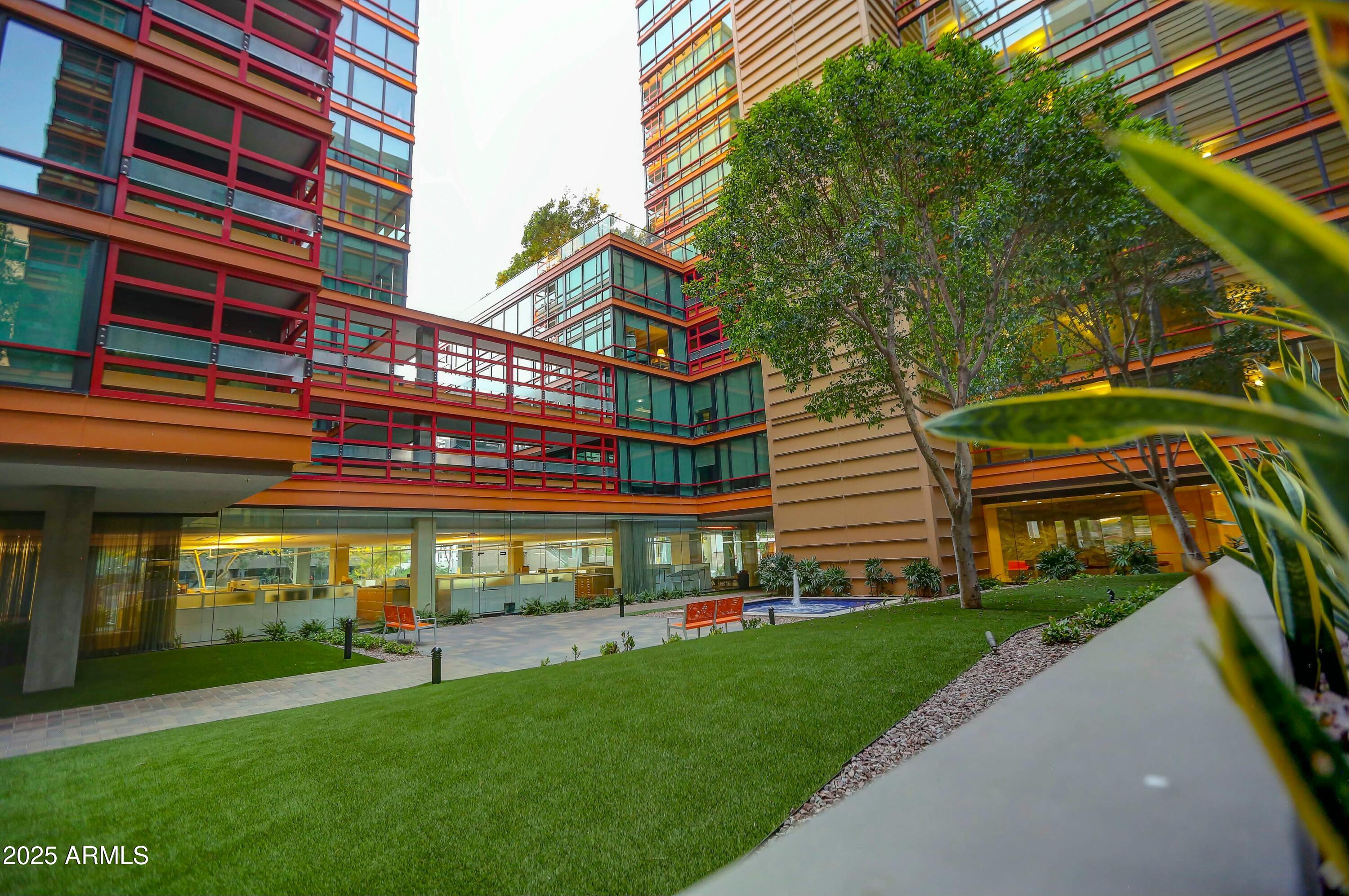 4808 N 24th Street, 527