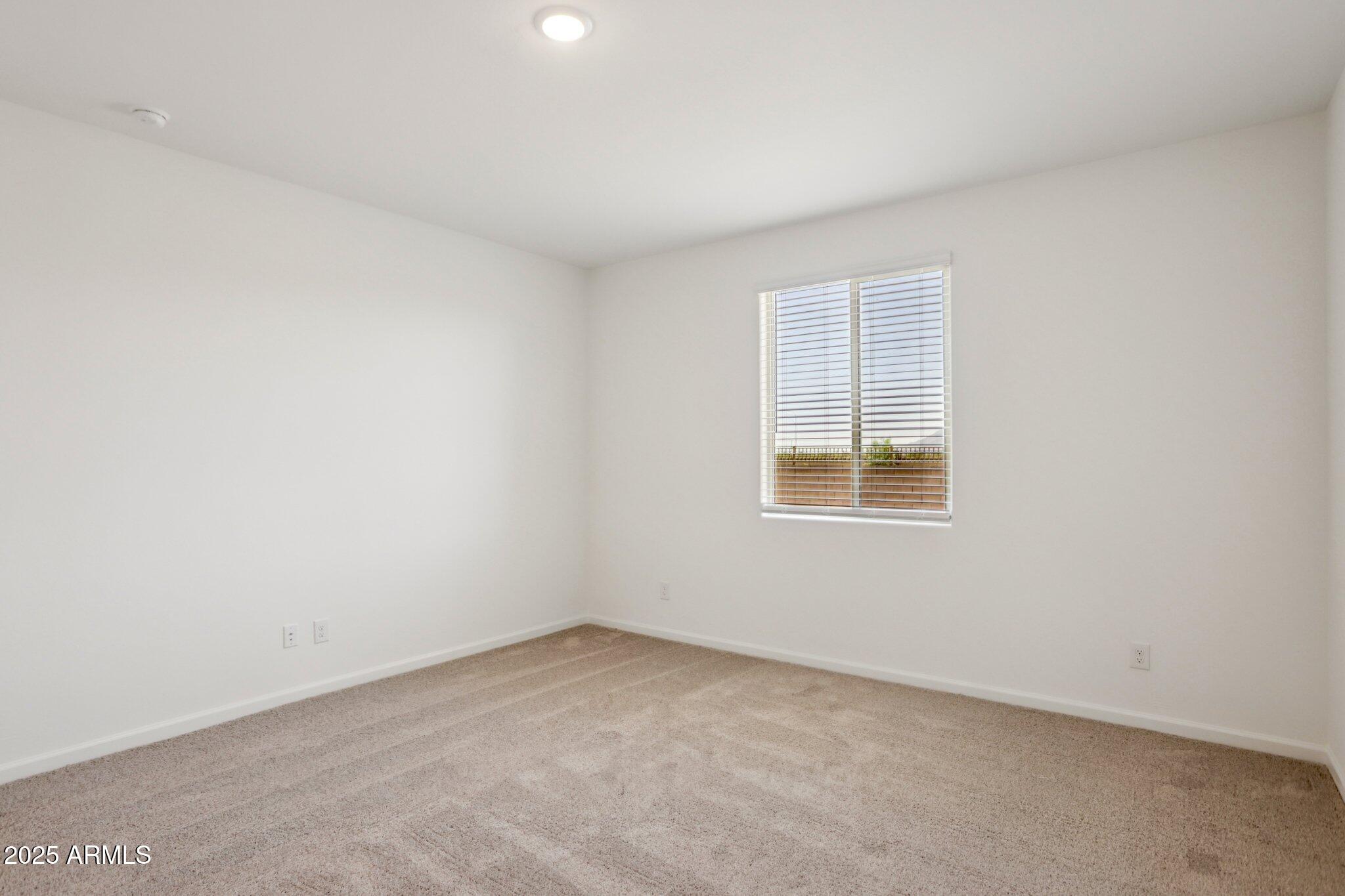 9543 W PARKWAY Drive