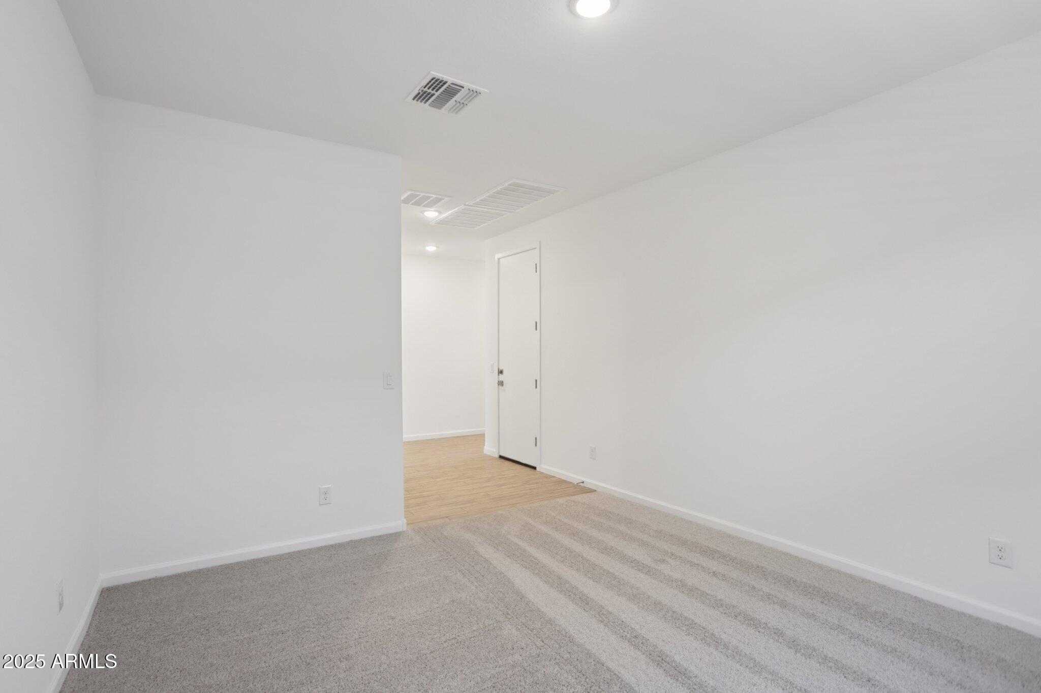 9543 W PARKWAY Drive