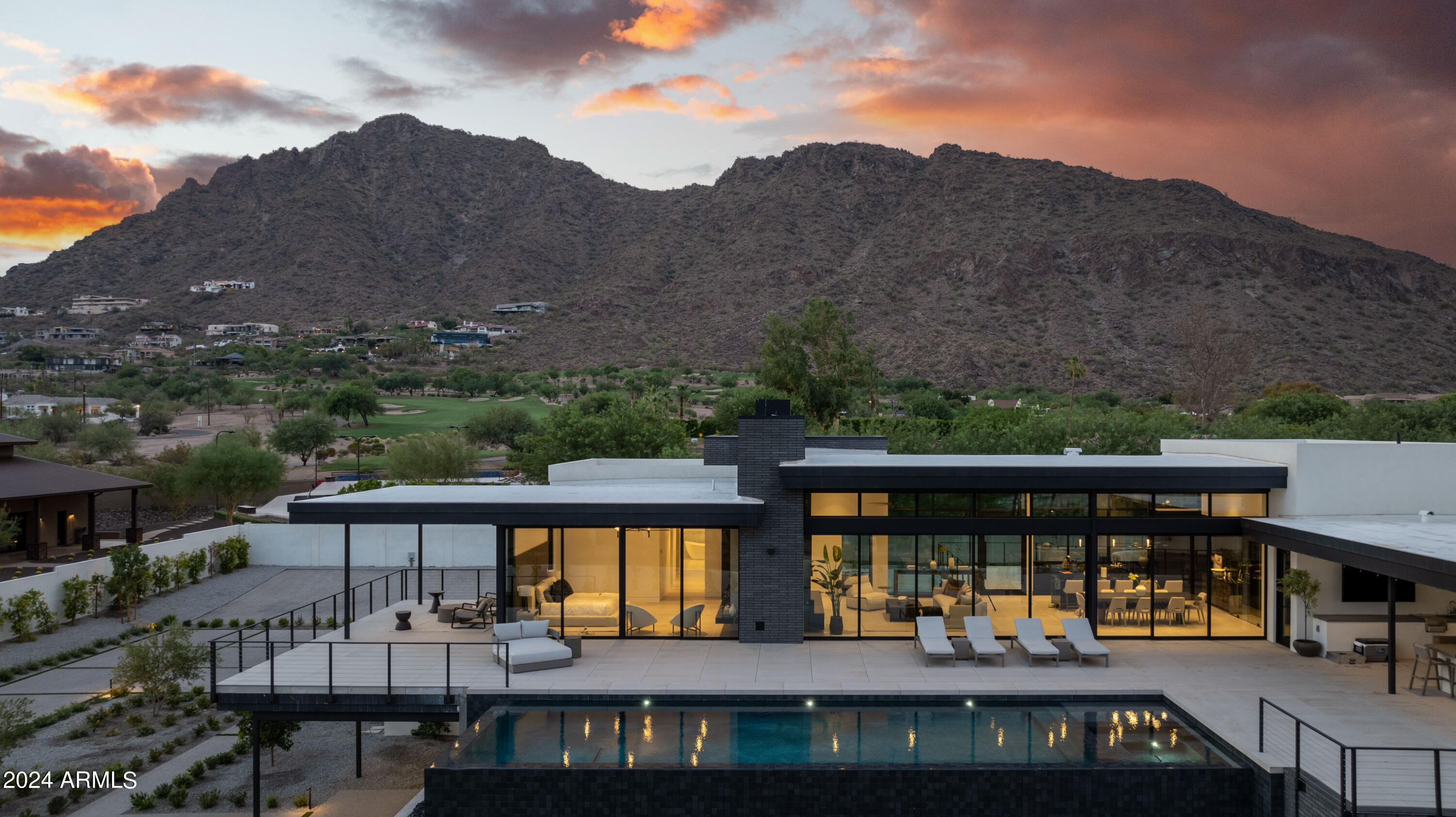 5814 E CAMELBACK Road