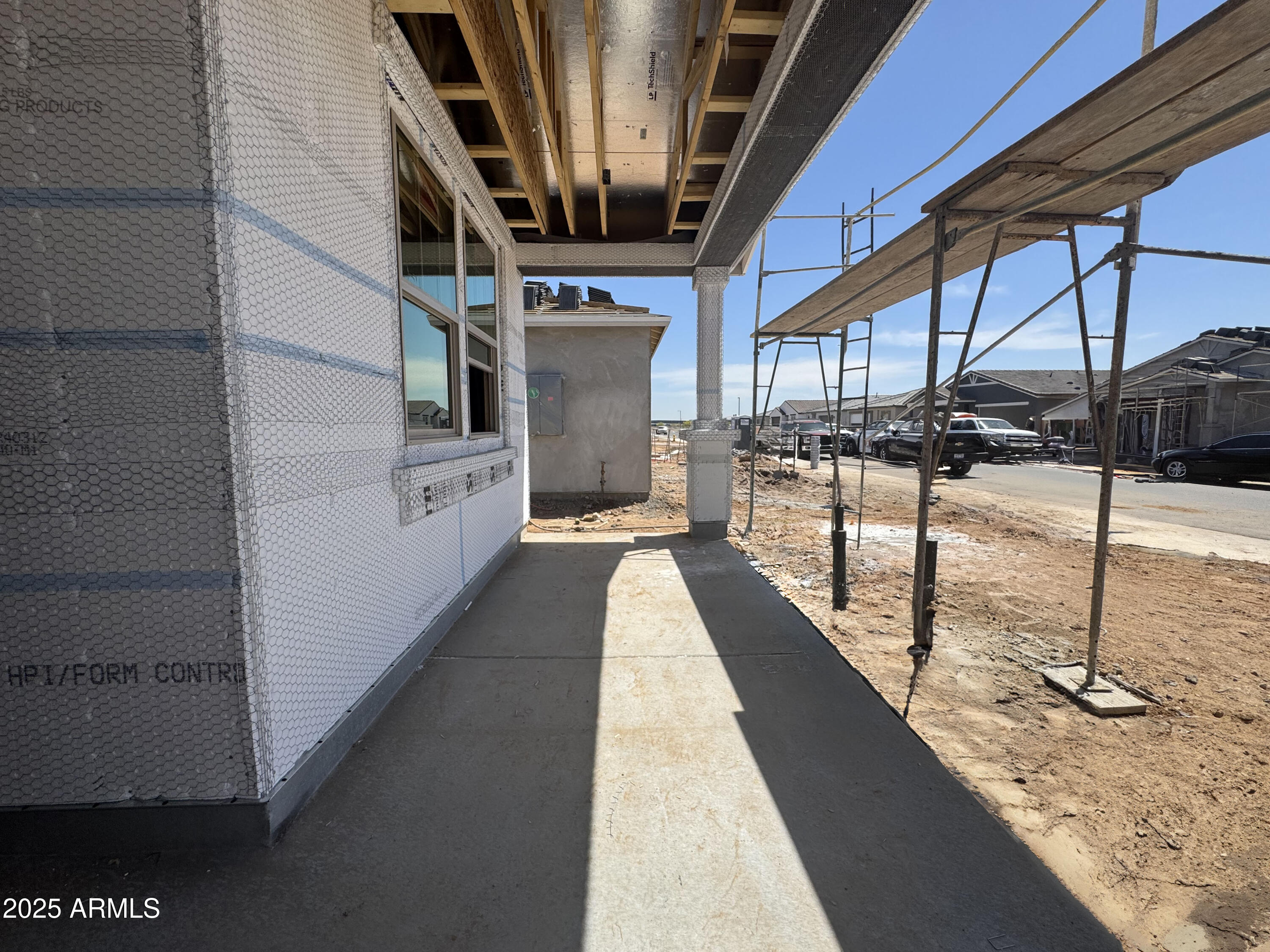 15780 W BERYL Avenue