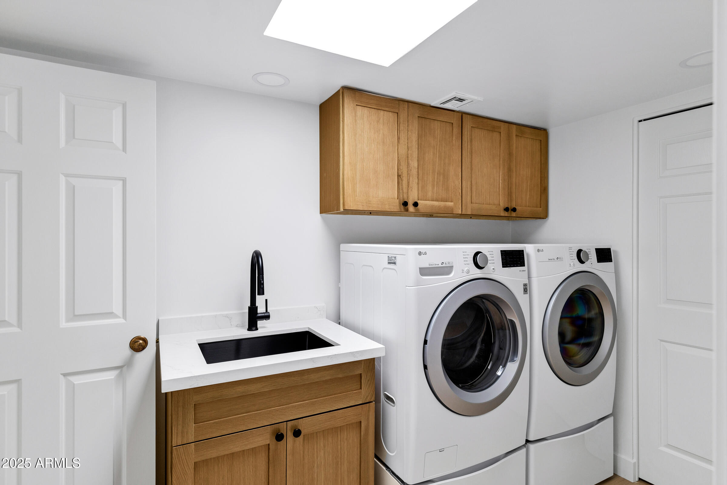 8019 E DEL TIMBRE Drive