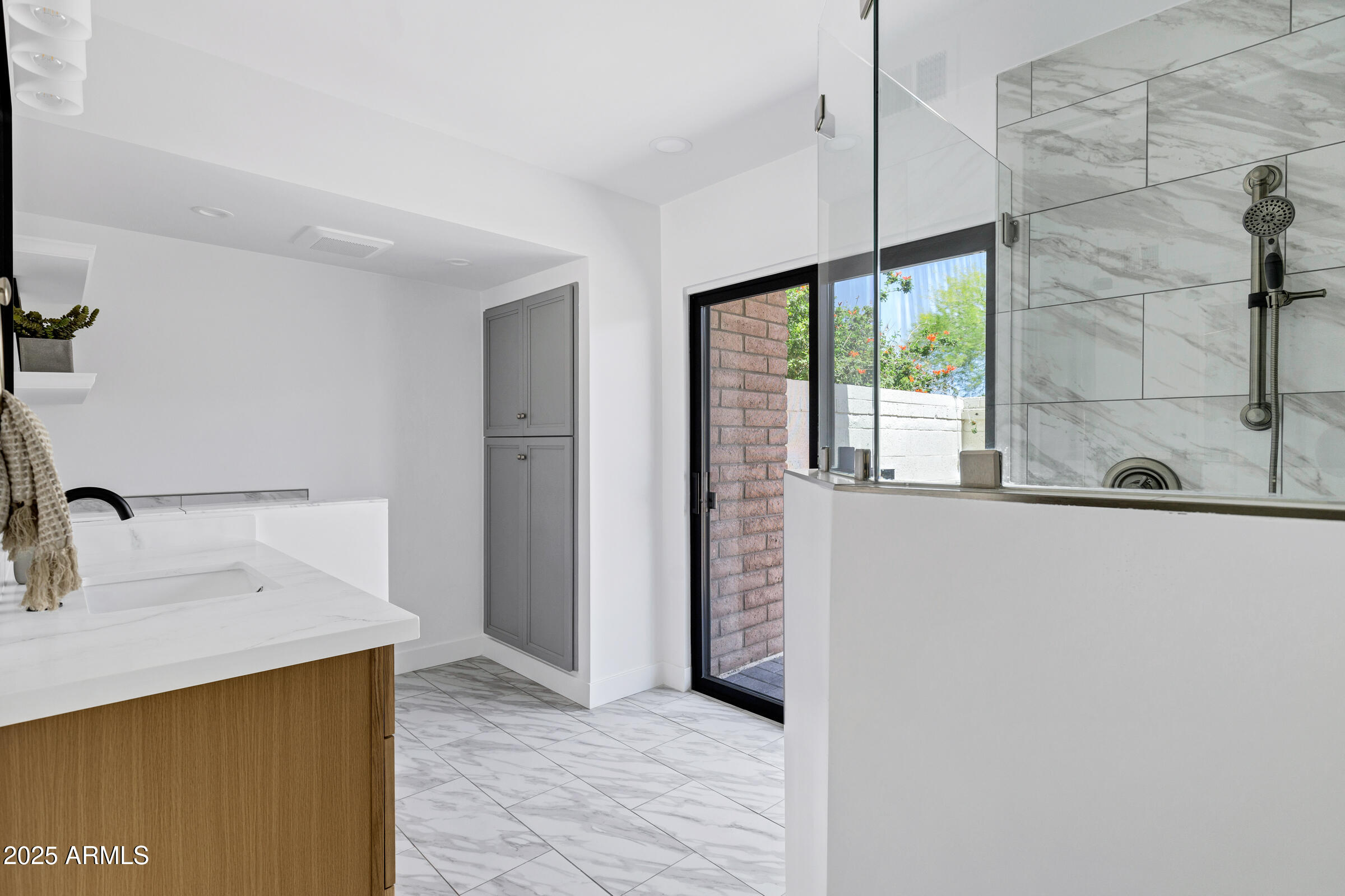 8019 E DEL TIMBRE Drive