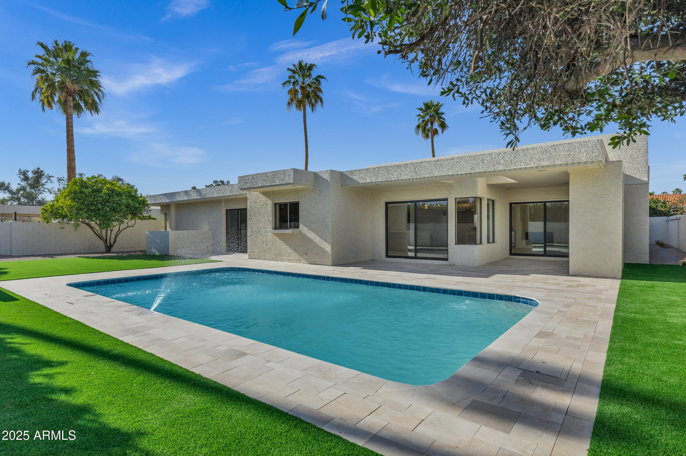 8019 E DEL TIMBRE Drive